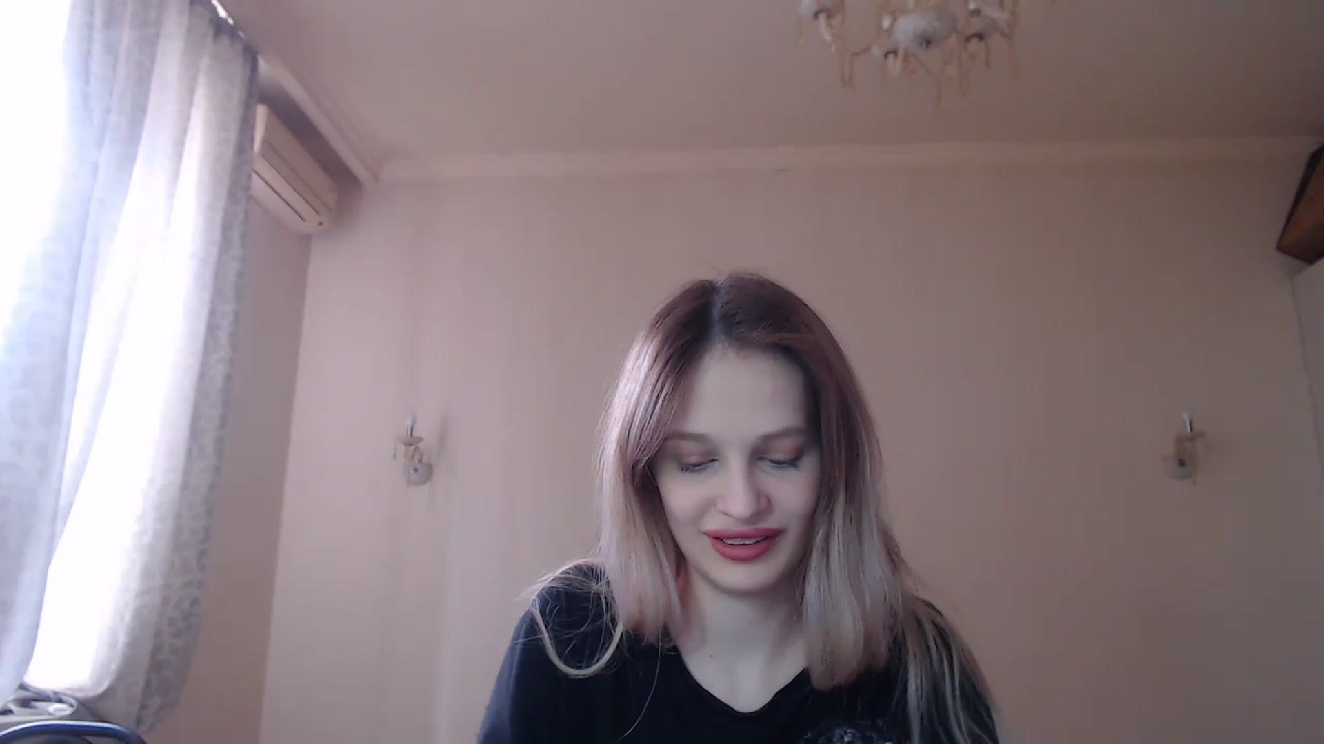 Gallery image thumbnail from Lola_vi's myfreecams stream on, 04/03/2023, 12:00 image 4 of 20