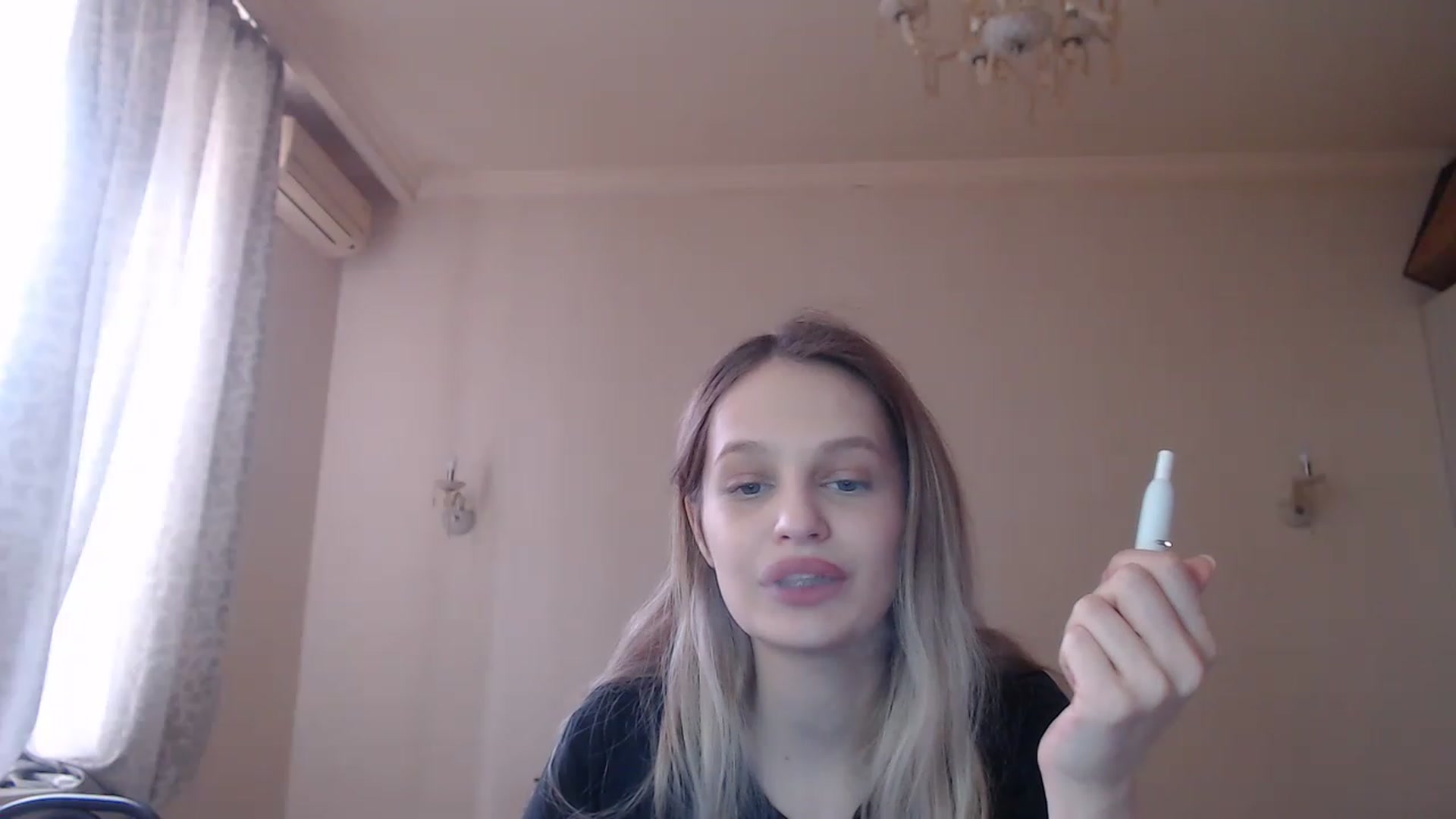 Gallery image thumbnail from Lola_vi's myfreecams stream on, 04/03/2023, 12:00 image 15 of 20