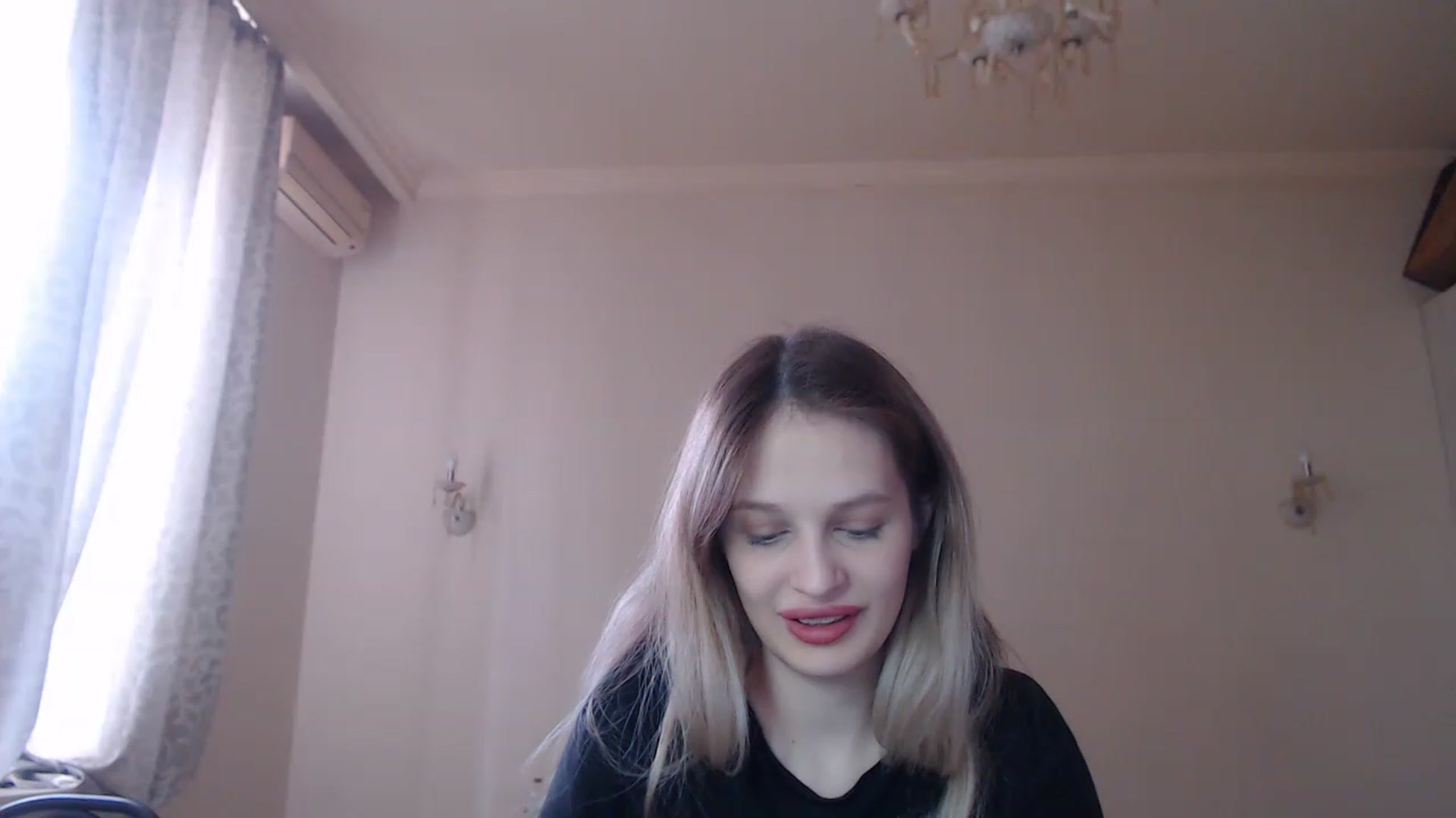 Gallery image thumbnail from Lola_vi's myfreecams stream on, 04/03/2023, 12:00 image 10 of 20