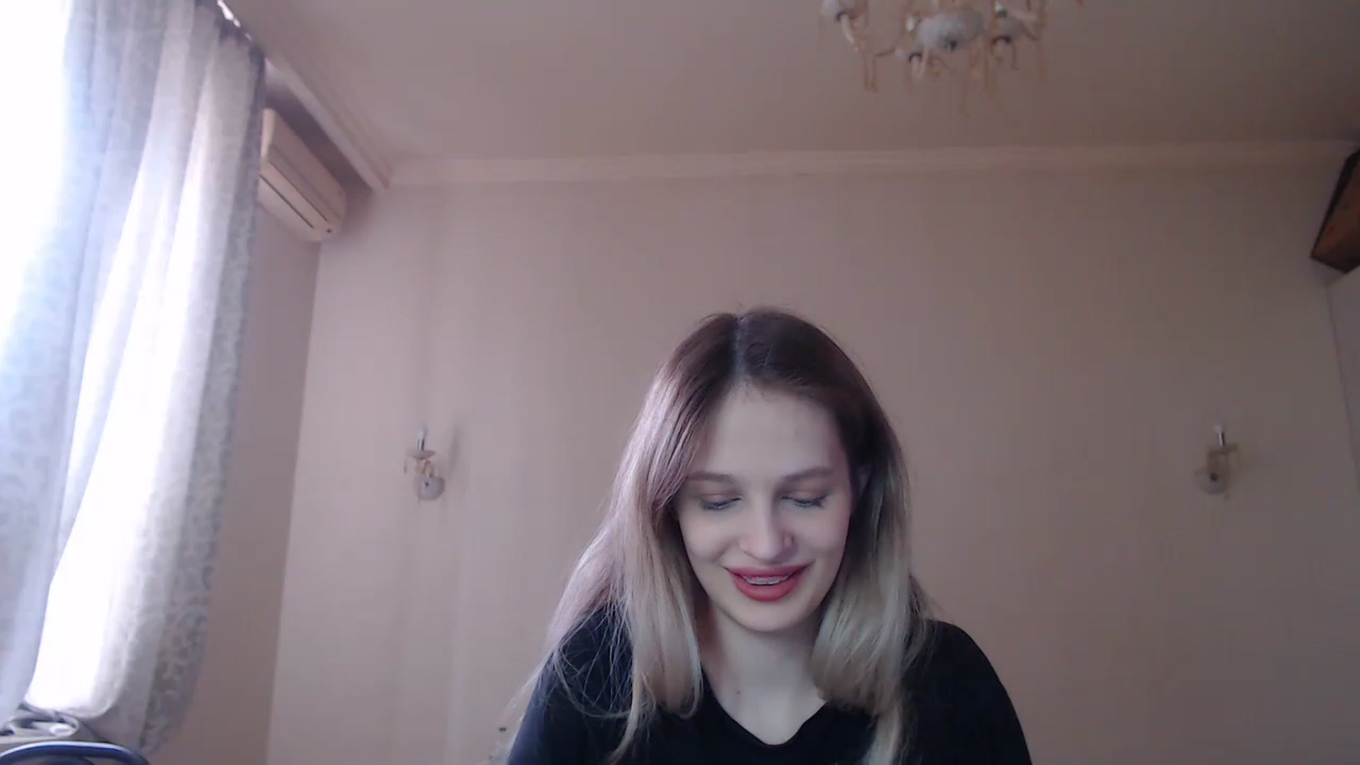 Gallery image thumbnail from Lola_vi's myfreecams stream on, 04/03/2023, 12:00 image 9 of 20