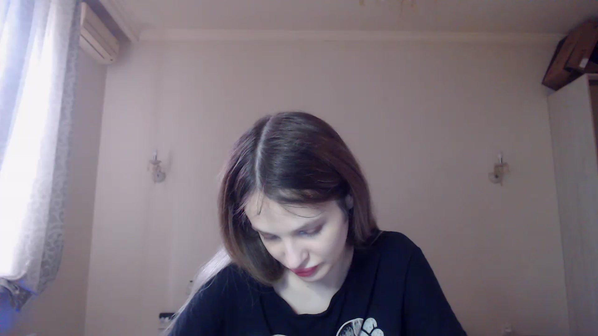 Gallery image thumbnail from Lola_vi's myfreecams stream on, 04/05/2023, 12:02 image 13 of 20