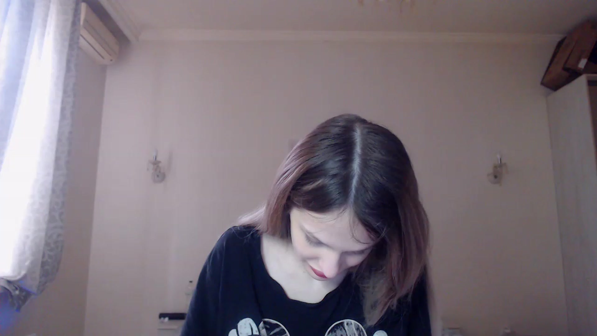 Gallery image thumbnail from Lola_vi's myfreecams stream on, 04/05/2023, 12:02 image 1 of 20