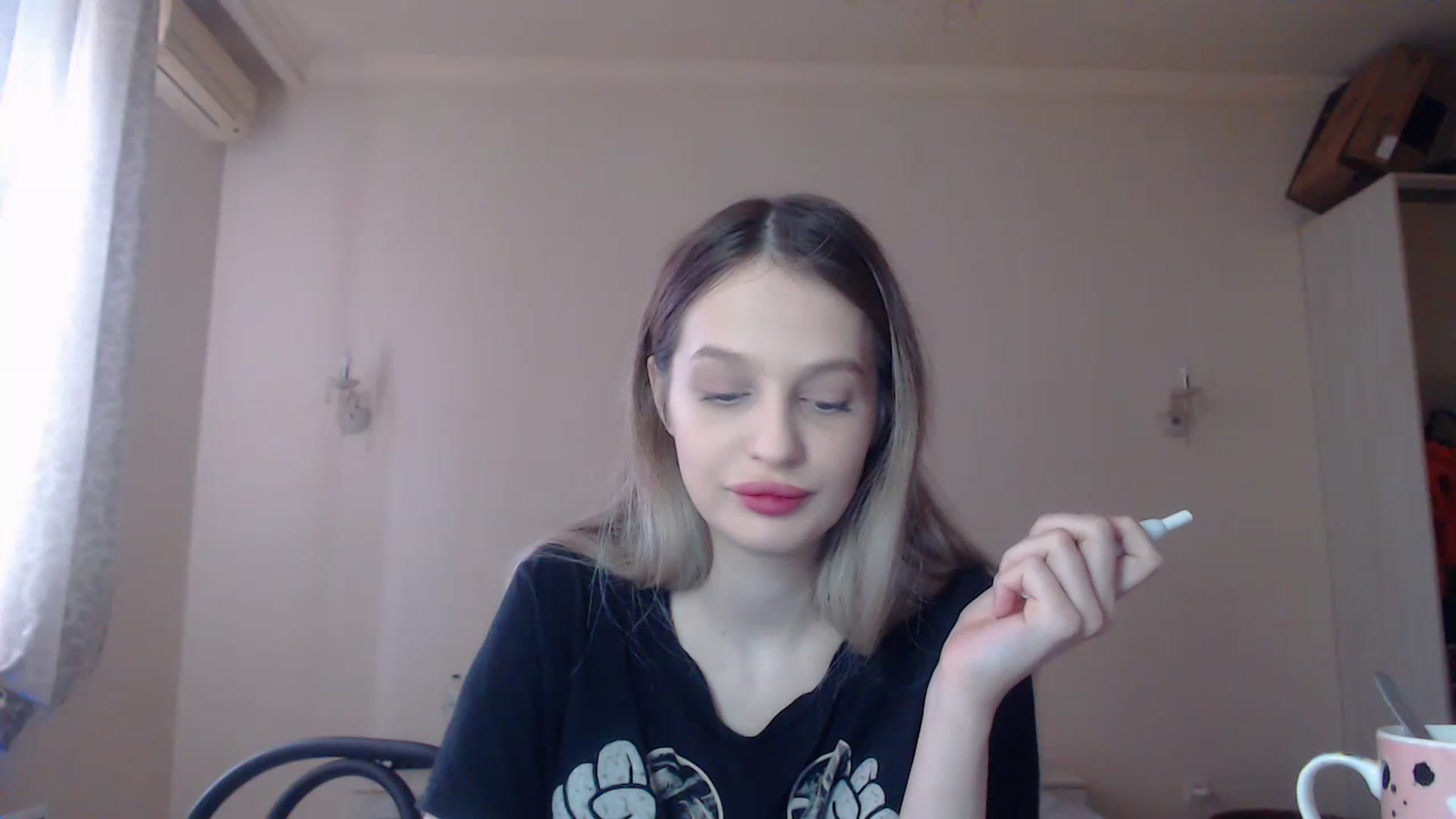 Gallery image thumbnail from Lola_vi's myfreecams stream on, 04/06/2023, 10:43 image 8 of 20