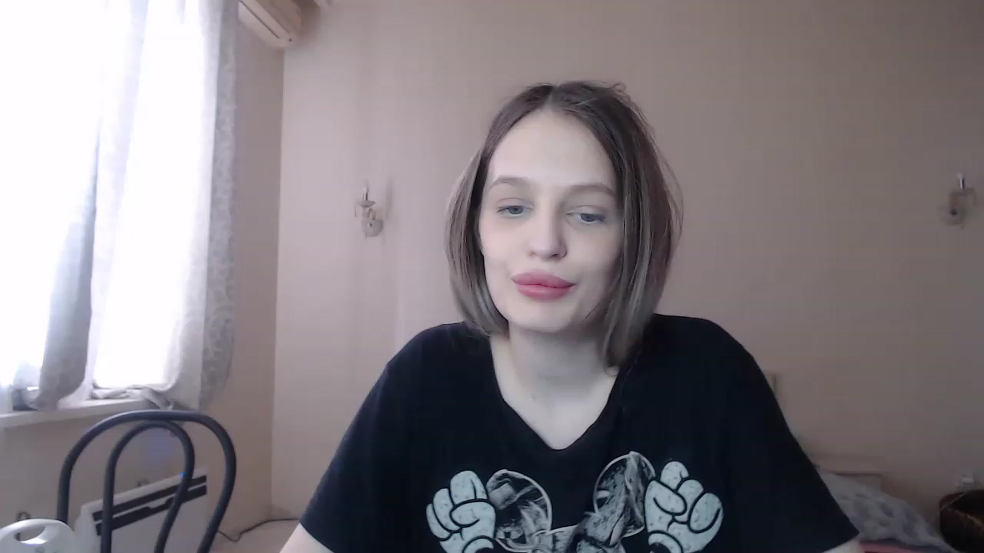 Gallery image thumbnail from Lola_vi's myfreecams stream on, 04/07/2023, 11:48 image 20 of 20
