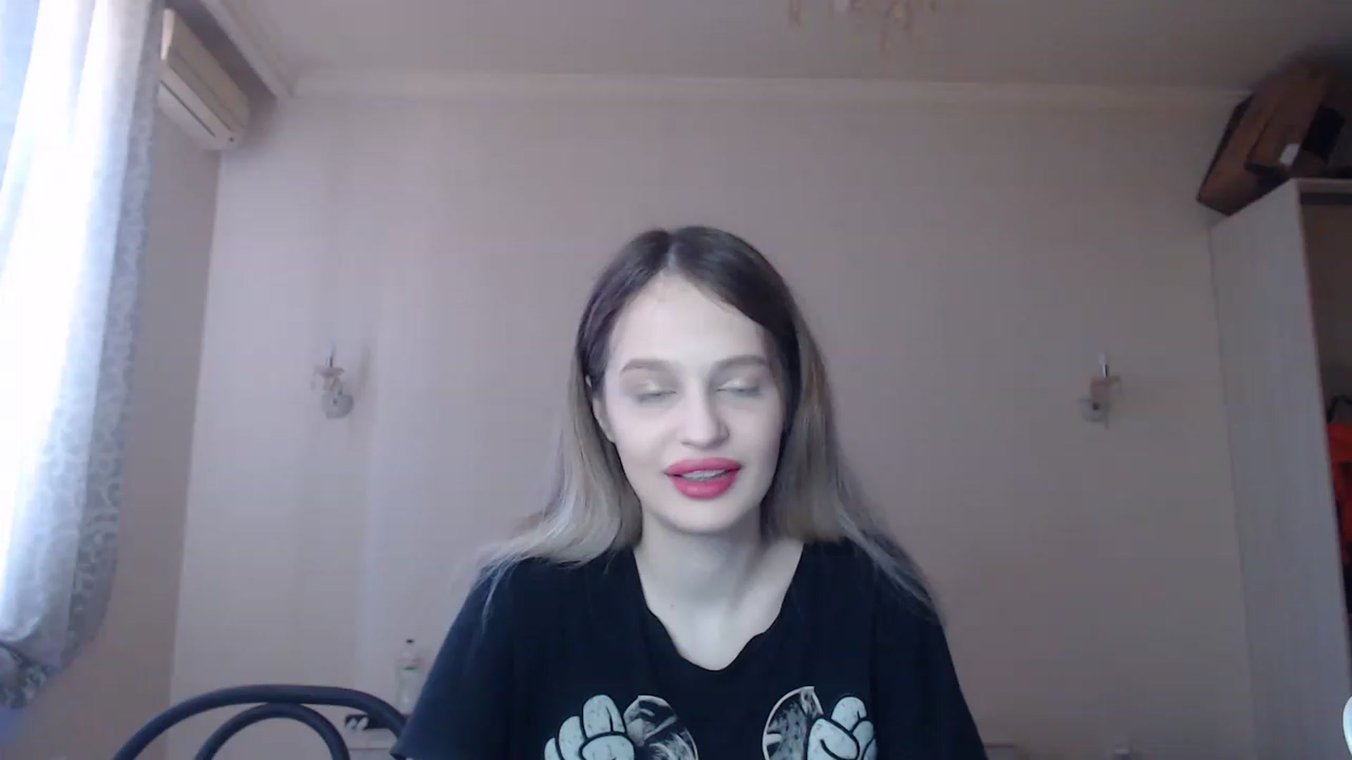 Gallery image thumbnail from Lola_vi's myfreecams stream on, 04/08/2023, 11:12 image 9 of 20