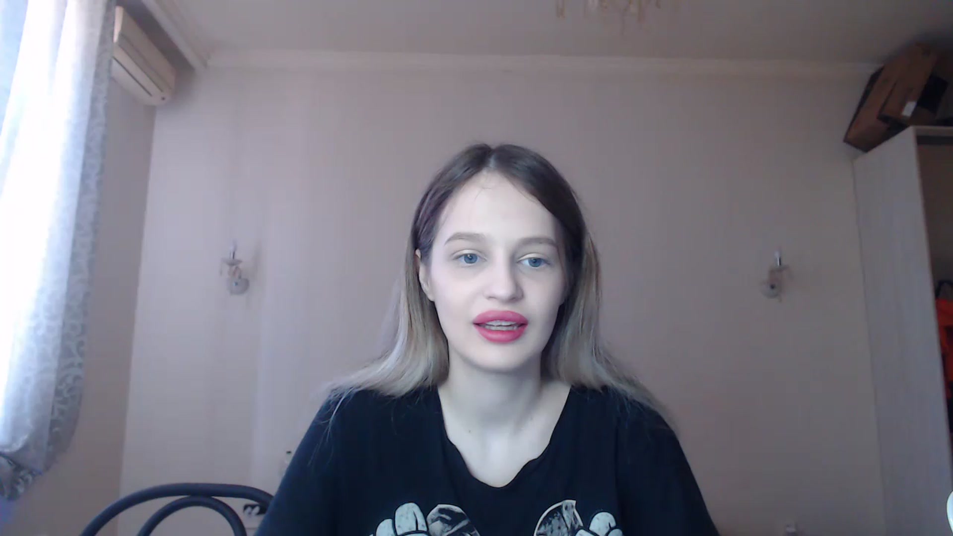 Gallery image thumbnail from Lola_vi's myfreecams stream on, 04/08/2023, 11:12 image 6 of 20