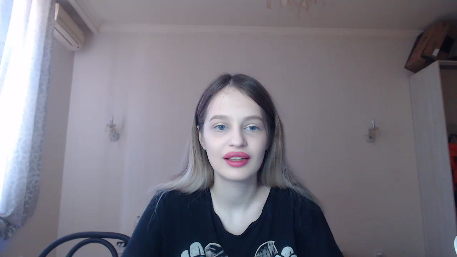 Gallery image thumbnail from Lola_vi's myfreecams stream on, 04/08/2023, 11:12 image 7 of 20