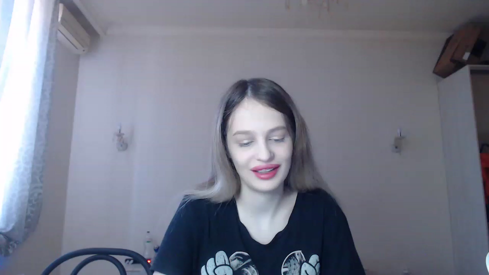 Gallery image thumbnail from Lola_vi's myfreecams stream on, 04/08/2023, 11:12 image 2 of 20