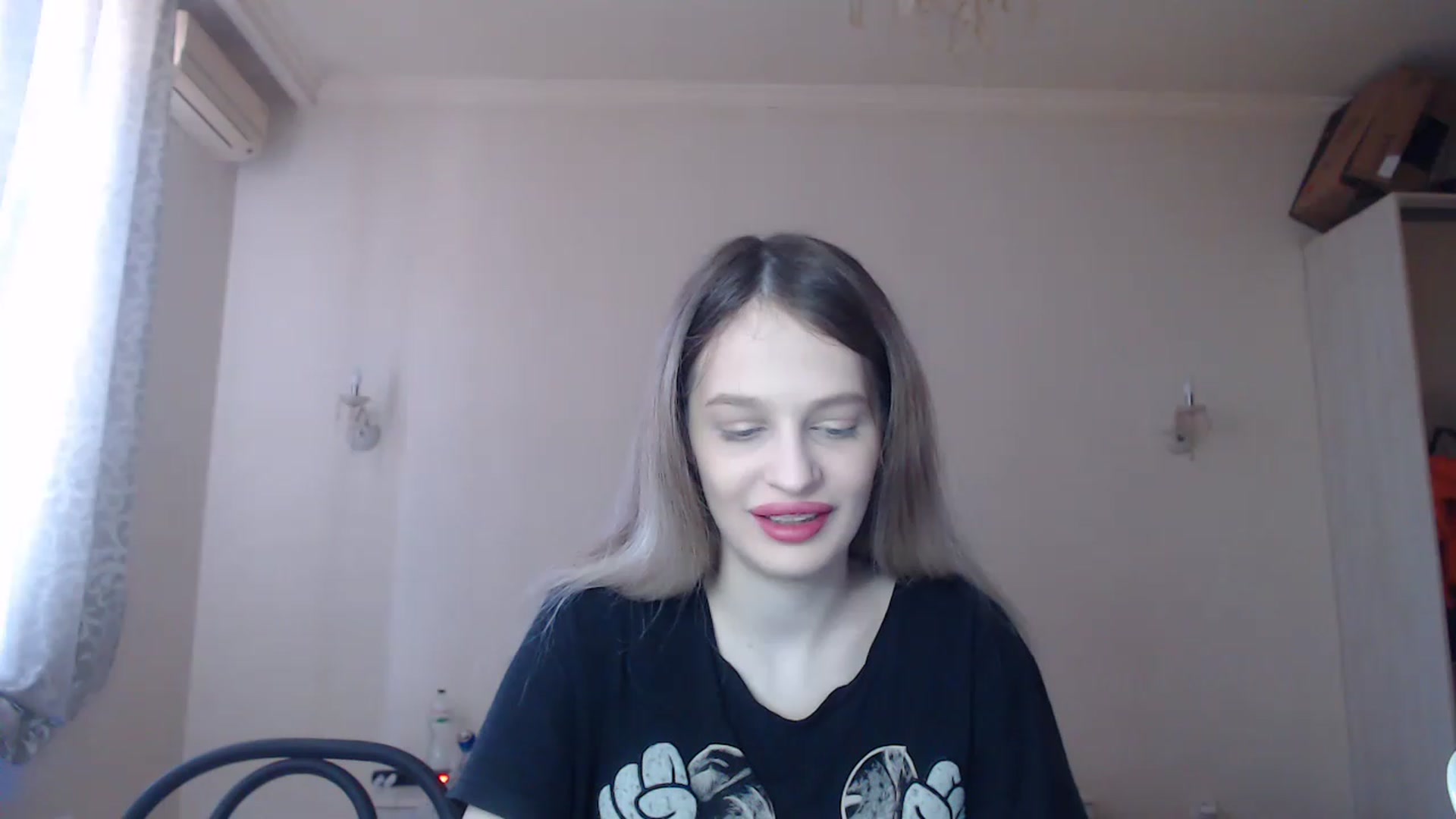 Gallery image thumbnail from Lola_vi's myfreecams stream on, 04/08/2023, 11:12 image 5 of 20