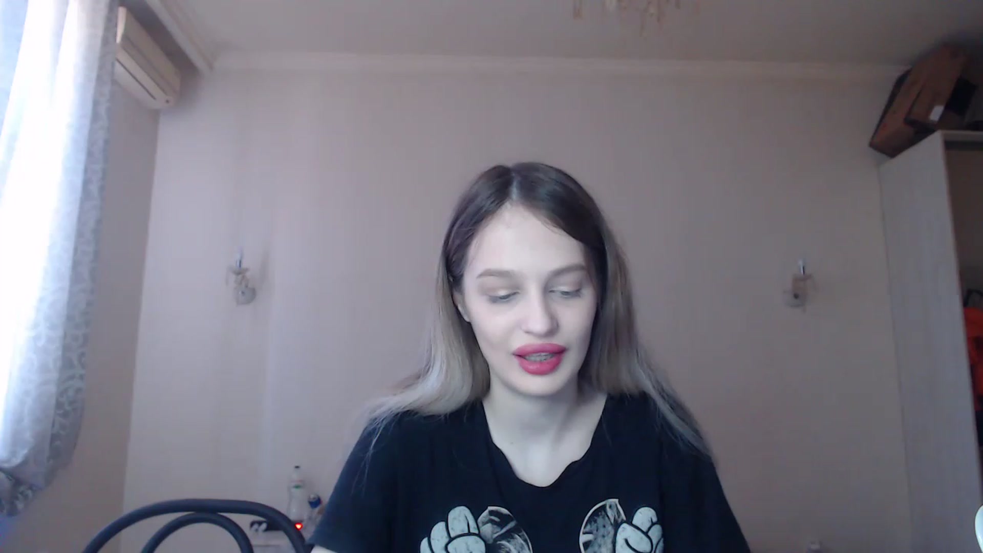 Gallery image thumbnail from Lola_vi's myfreecams stream on, 04/08/2023, 11:12 image 13 of 20