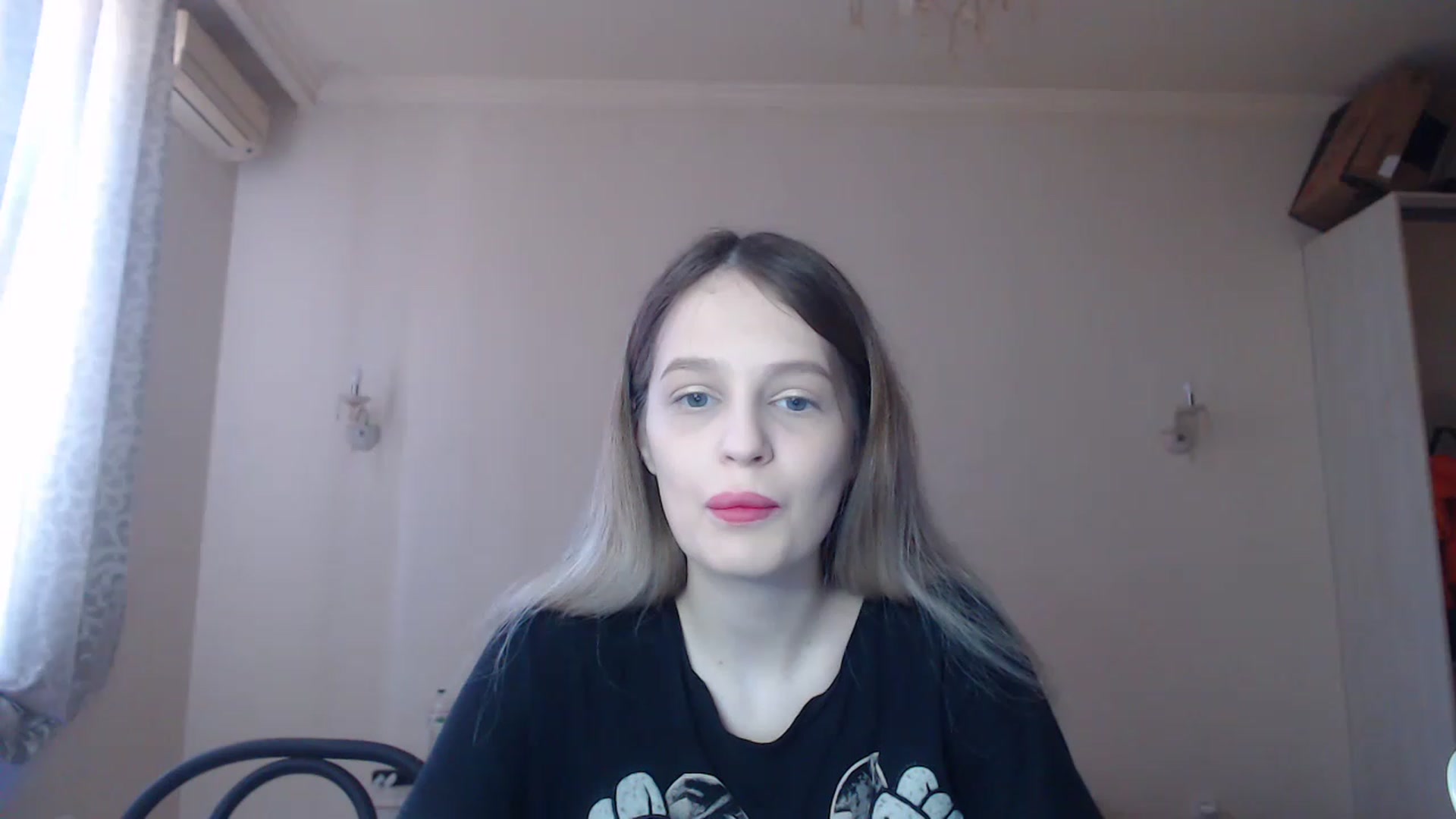 Gallery image thumbnail from Lola_vi's myfreecams stream on, 04/08/2023, 11:12 image 11 of 20