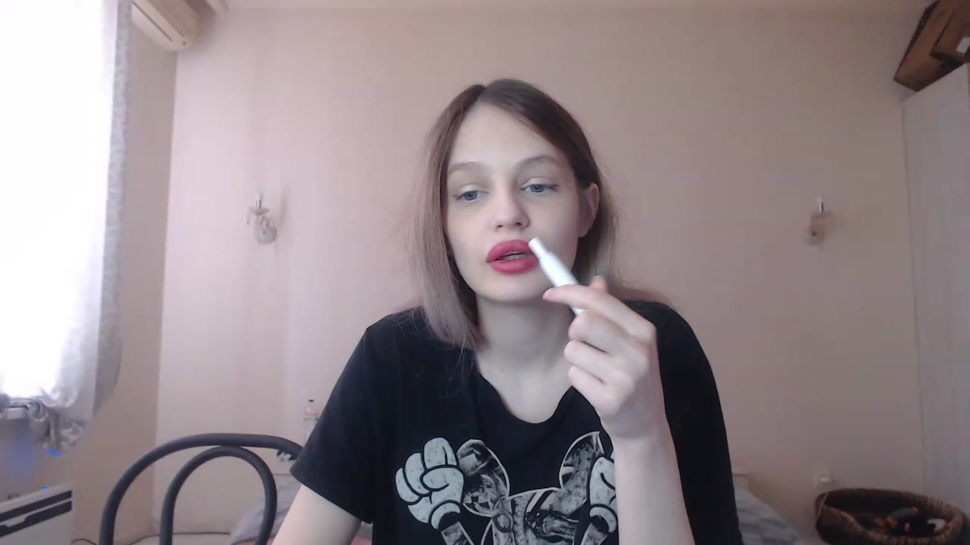 Gallery image thumbnail from Lola_vi's myfreecams stream on, 04/10/2023, 10:58 image 20 of 20