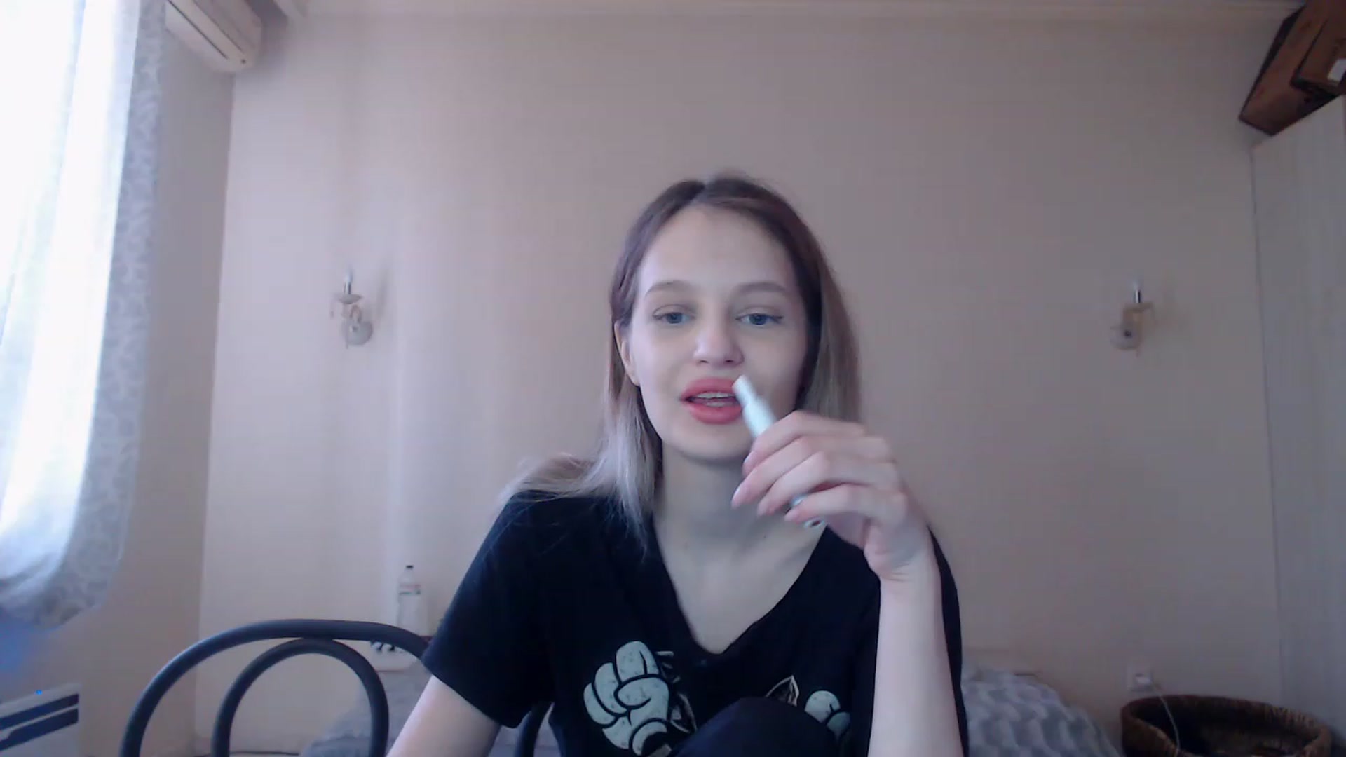Gallery image thumbnail from Lola_vi's myfreecams stream on, 04/15/2023, 11:28 image 1 of 20