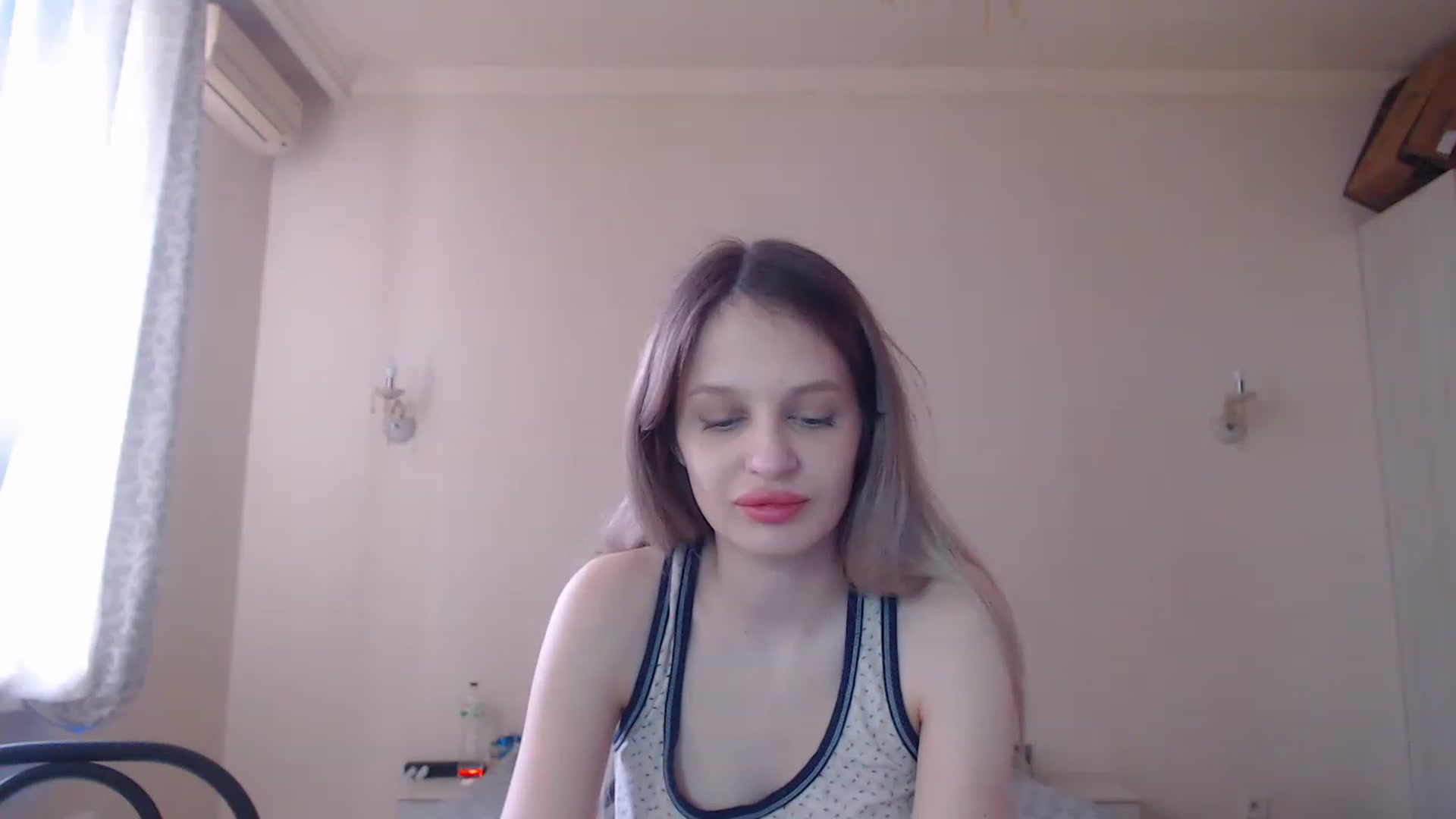 Gallery image thumbnail from Lola_vi's myfreecams stream on, 04/16/2023, 11:30 image 20 of 20