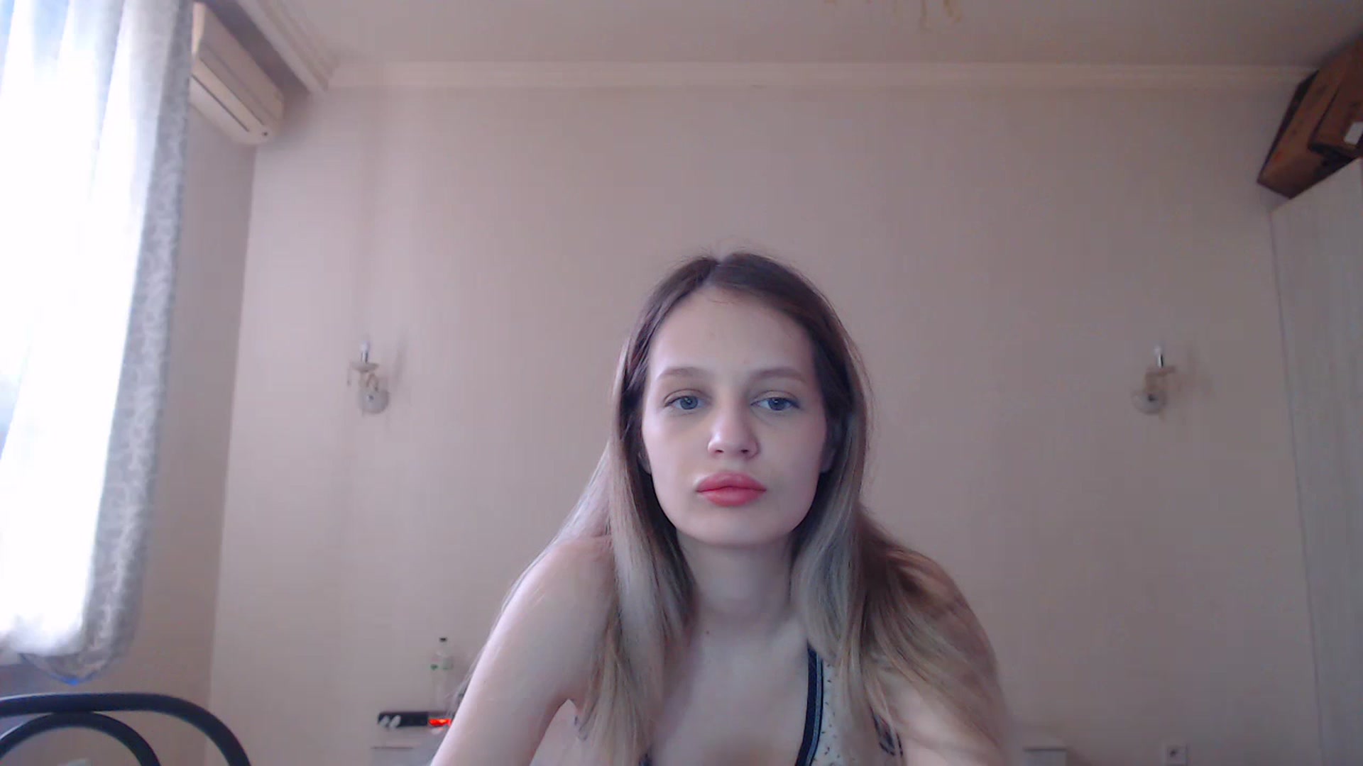 Gallery image thumbnail from Lola_vi's myfreecams stream on, 04/16/2023, 11:30 image 7 of 20