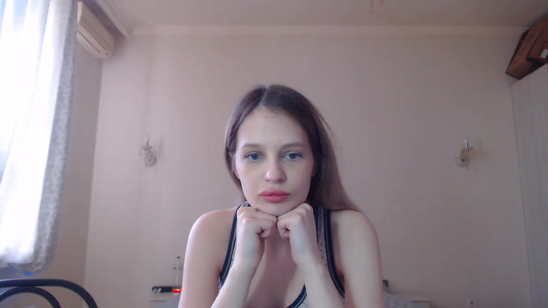 Gallery image thumbnail from Lola_vi's myfreecams stream on, 04/16/2023, 11:30 image 14 of 20