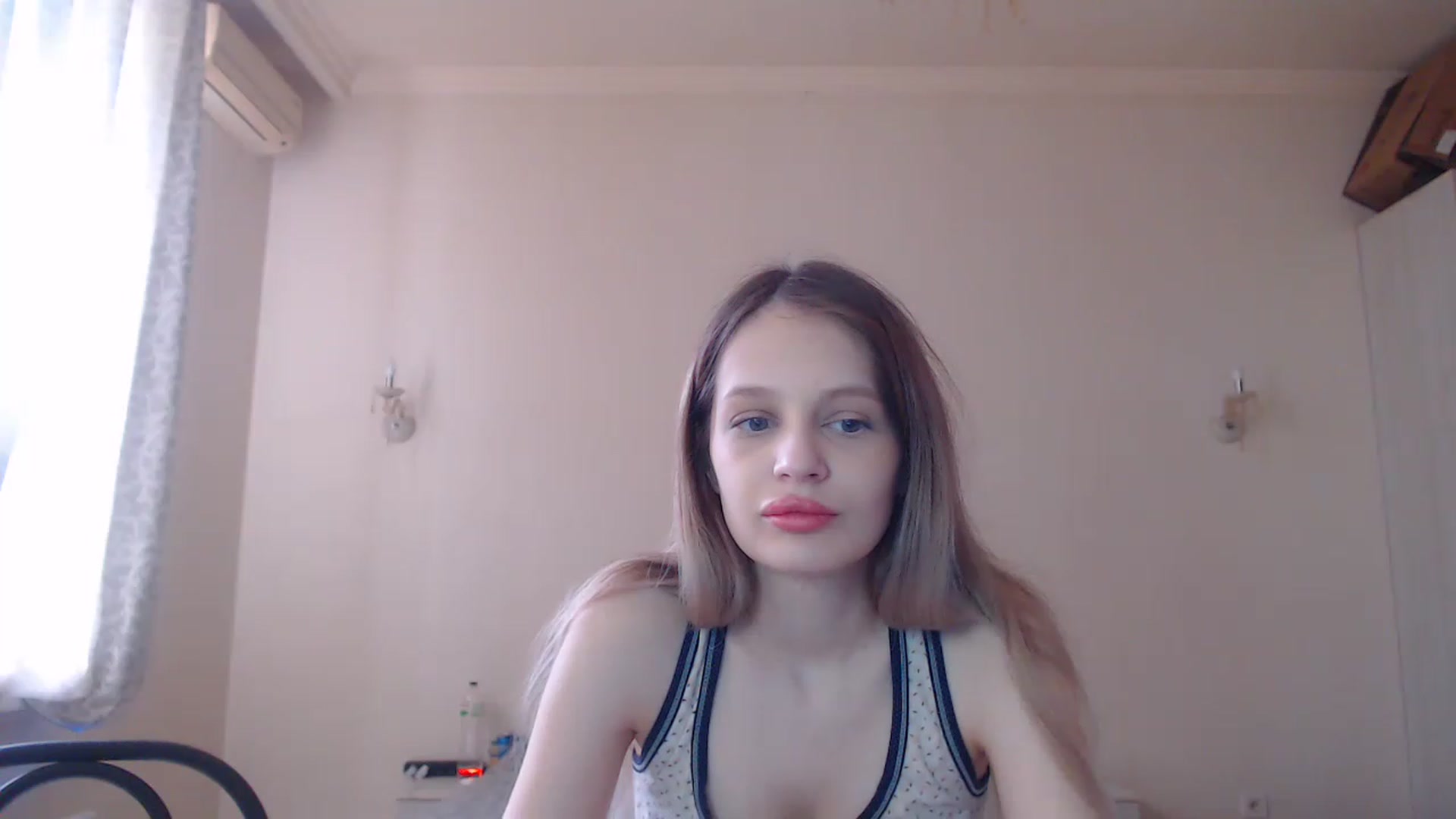 Gallery image thumbnail from Lola_vi's myfreecams stream on, 04/16/2023, 11:30 image 4 of 20