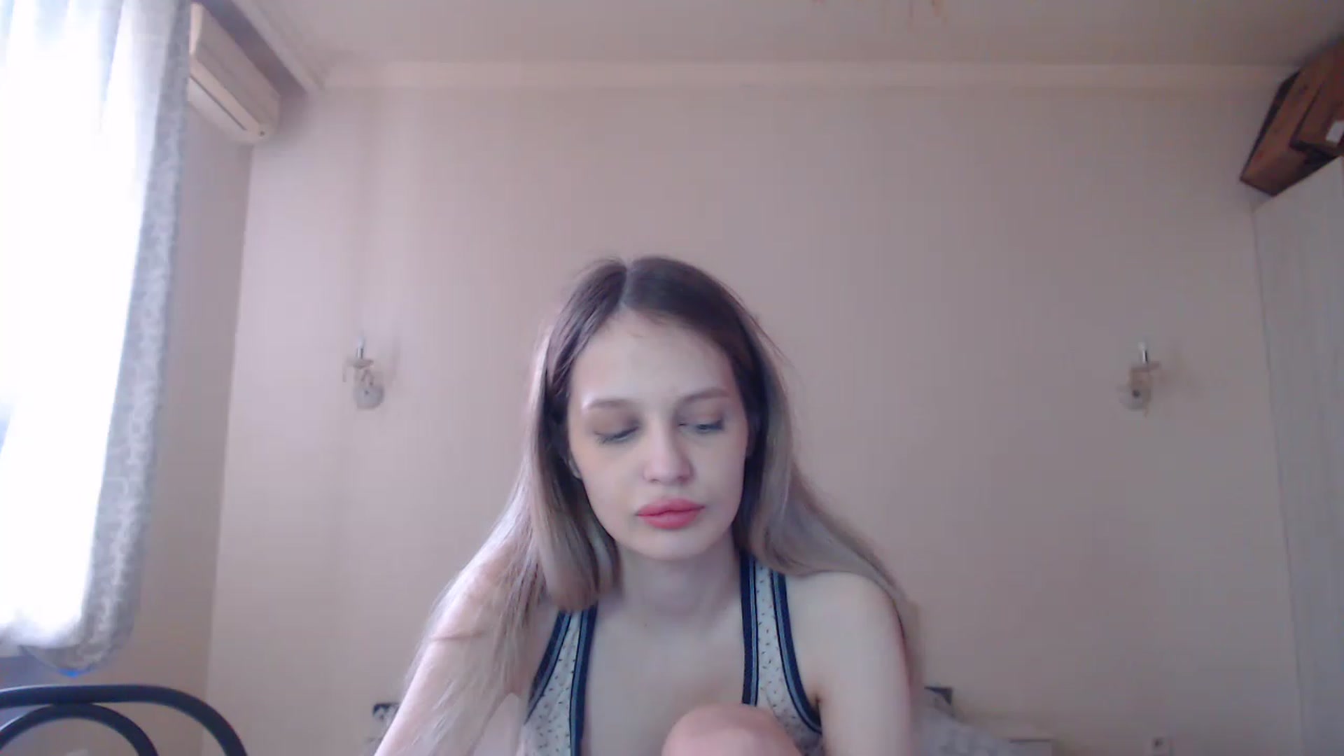Gallery image thumbnail from Lola_vi's myfreecams stream on, 04/16/2023, 11:30 image 10 of 20