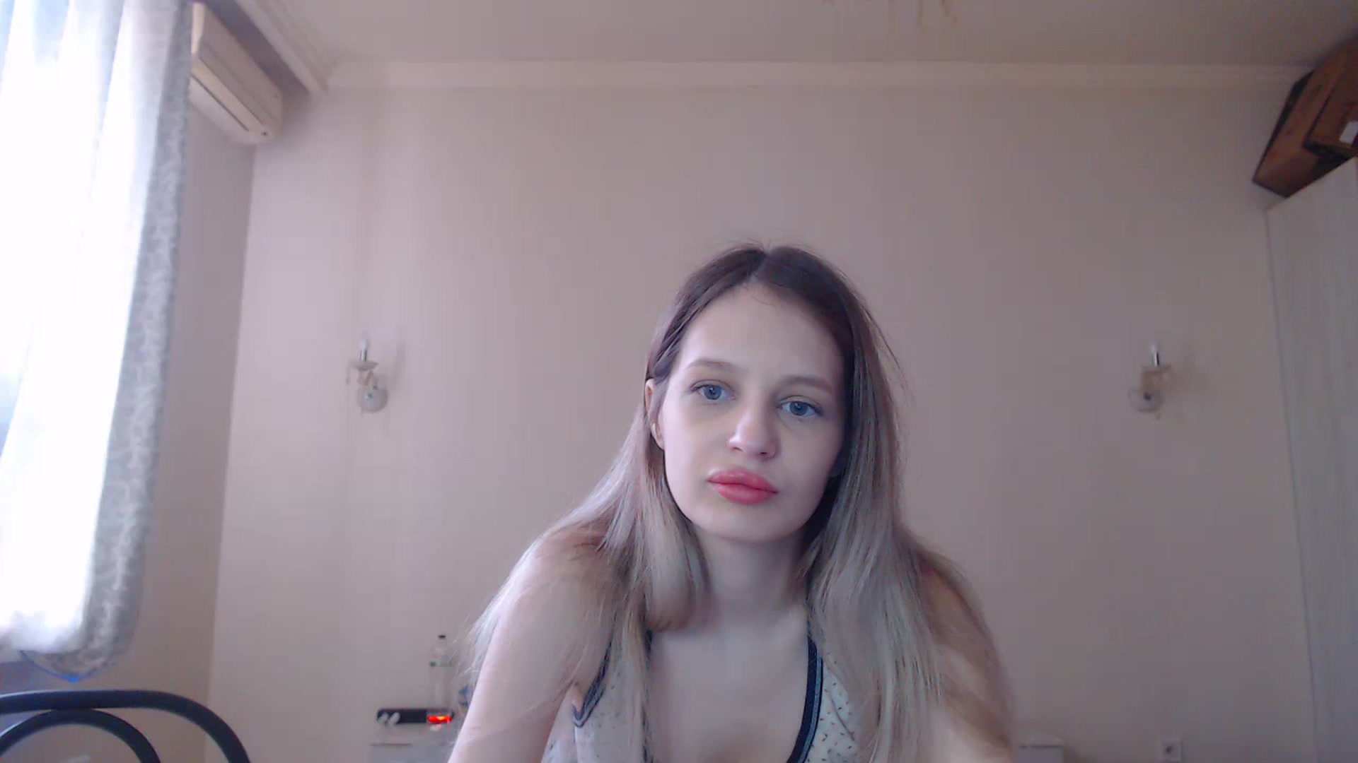 Gallery image thumbnail from Lola_vi's myfreecams stream on, 04/16/2023, 11:30 image 1 of 20