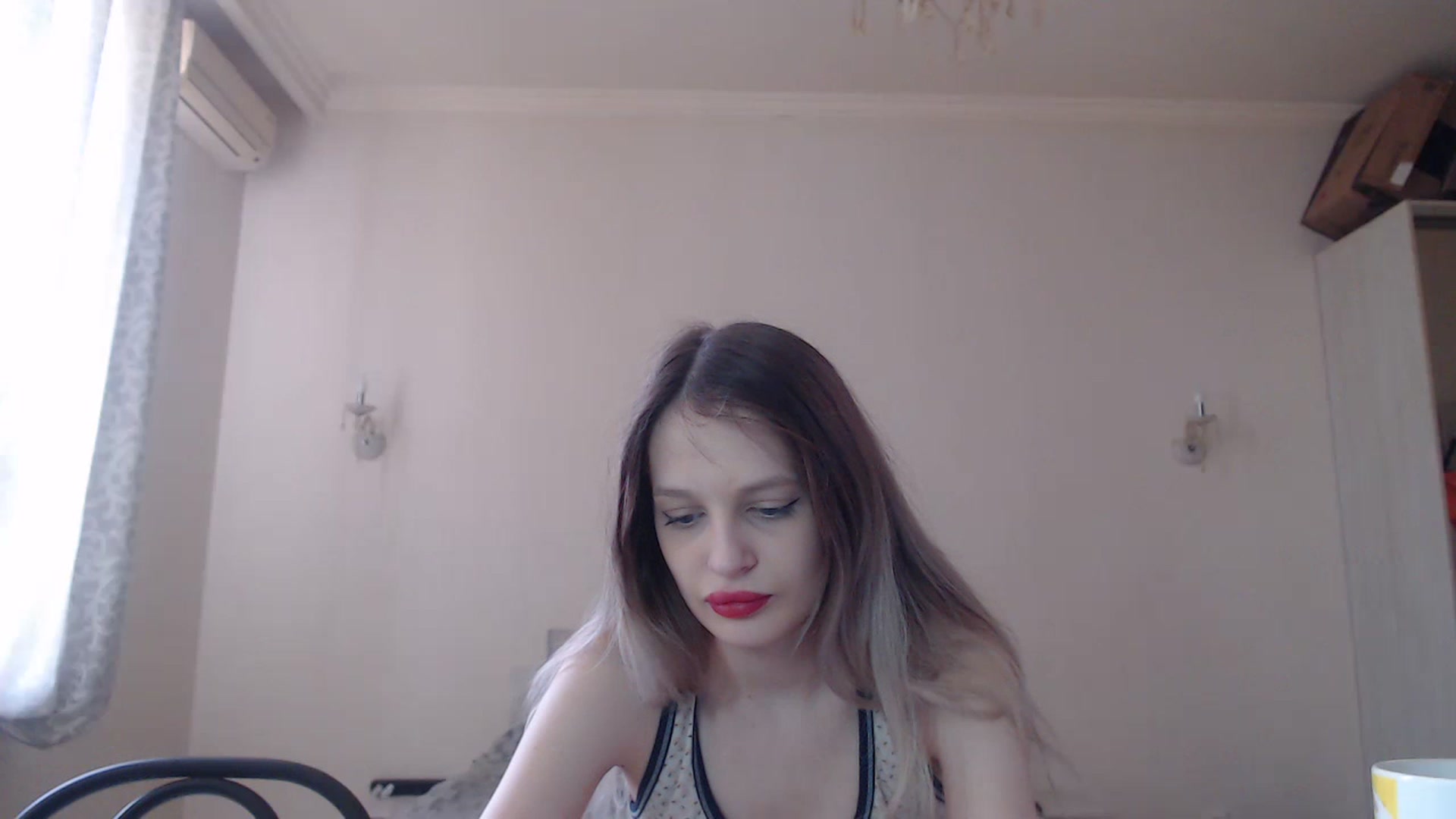 Gallery image thumbnail from Lola_vi's myfreecams stream on, 04/17/2023, 11:32 image 6 of 20