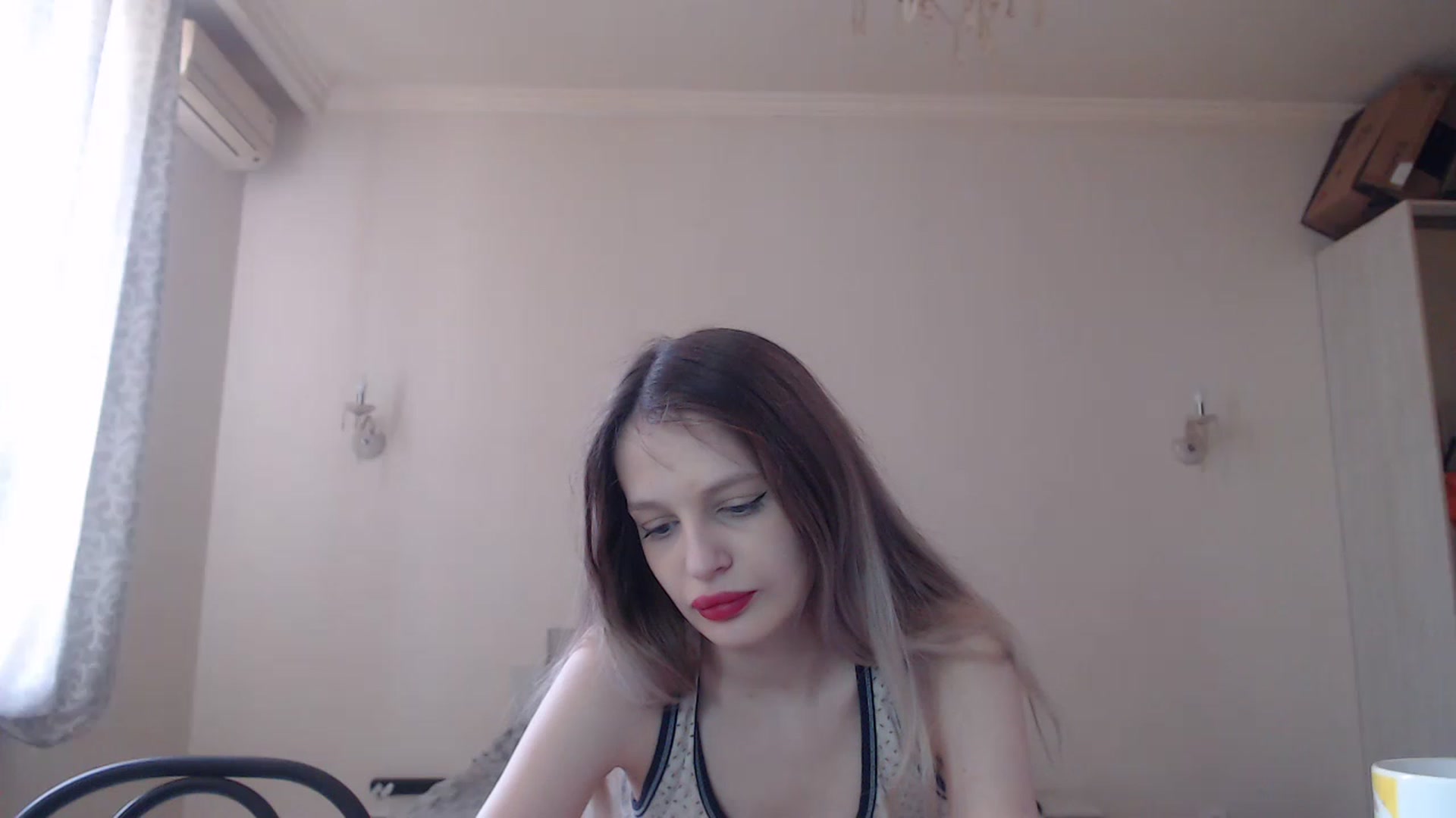 Gallery image thumbnail from Lola_vi's myfreecams stream on, 04/17/2023, 11:32 image 5 of 20