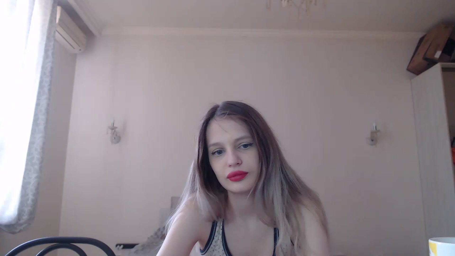 Gallery image thumbnail from Lola_vi's myfreecams stream on, 04/17/2023, 11:32 image 7 of 20