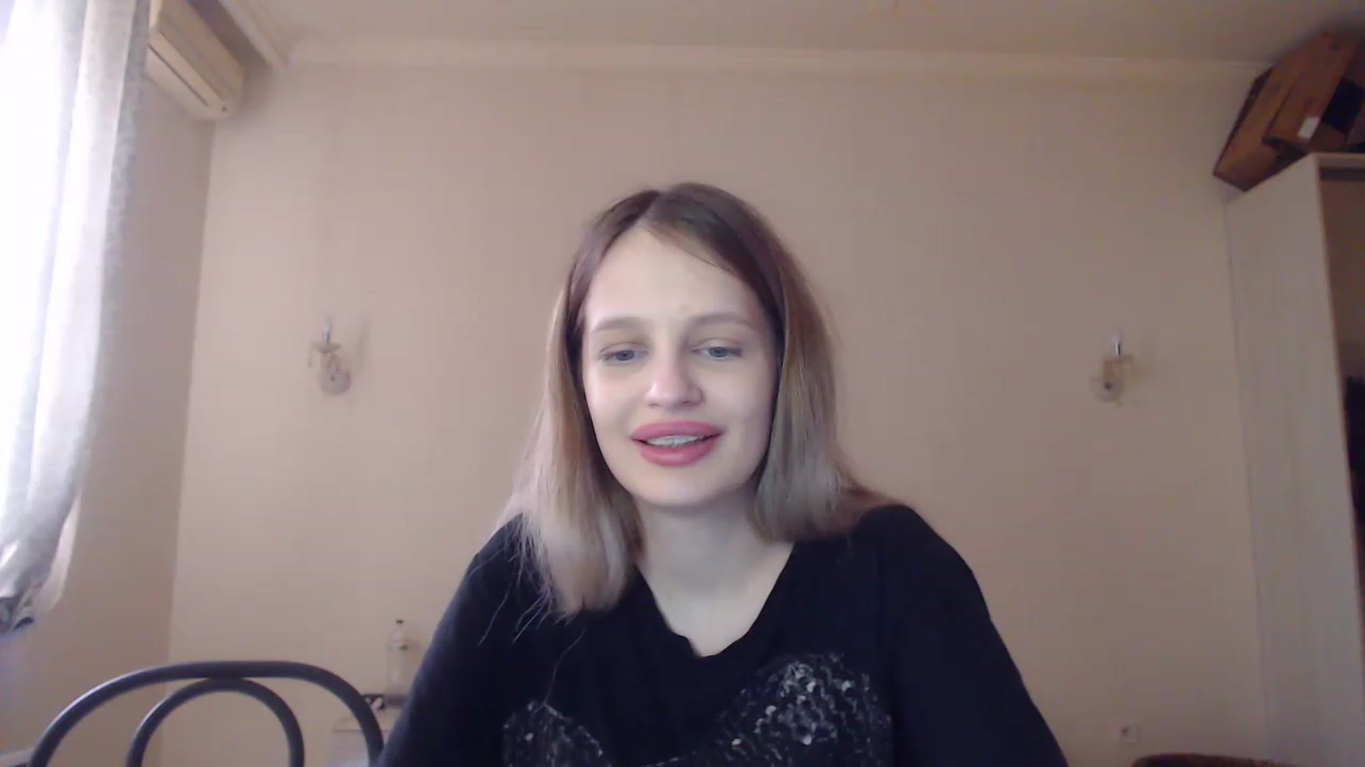Gallery image thumbnail from Lola_vi's myfreecams stream on, 04/20/2023, 11:26 image 3 of 20