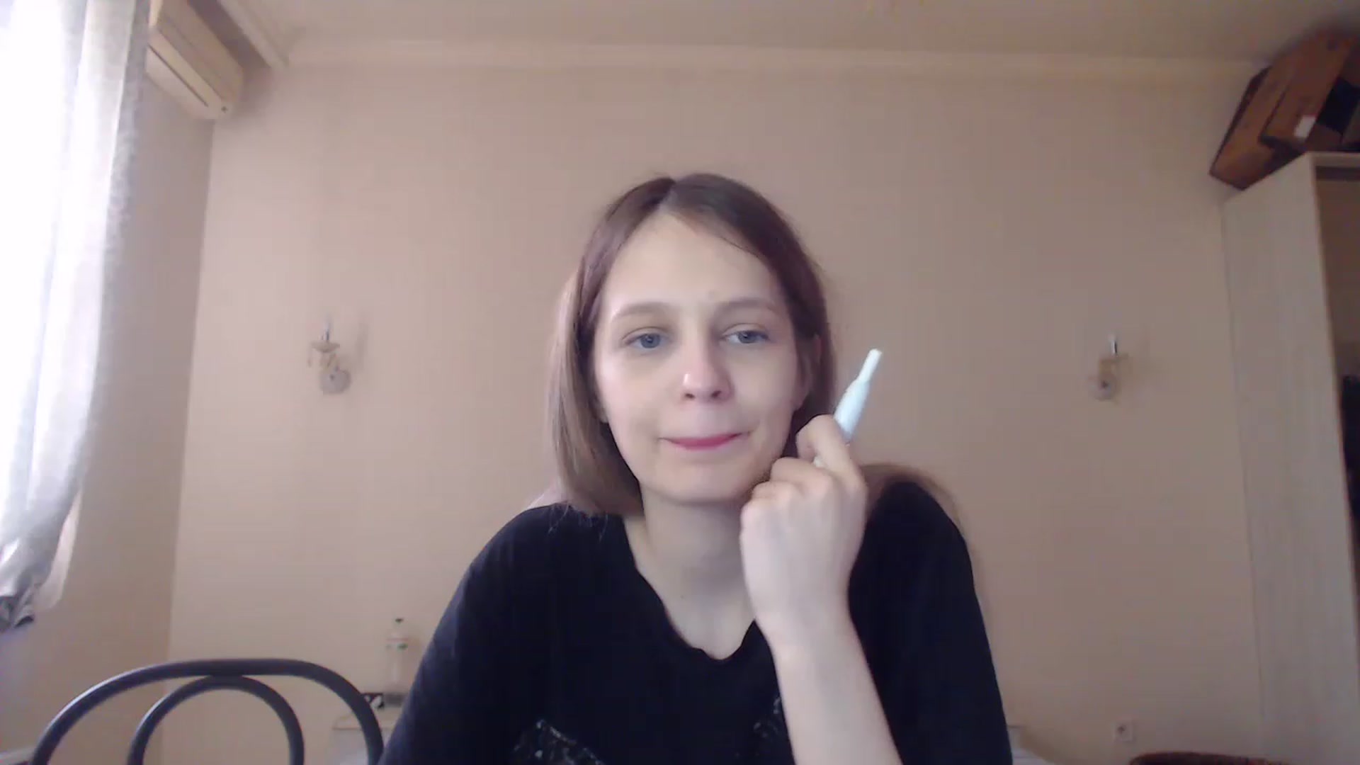 Gallery image thumbnail from Lola_vi's myfreecams stream on, 04/20/2023, 11:26 image 7 of 20