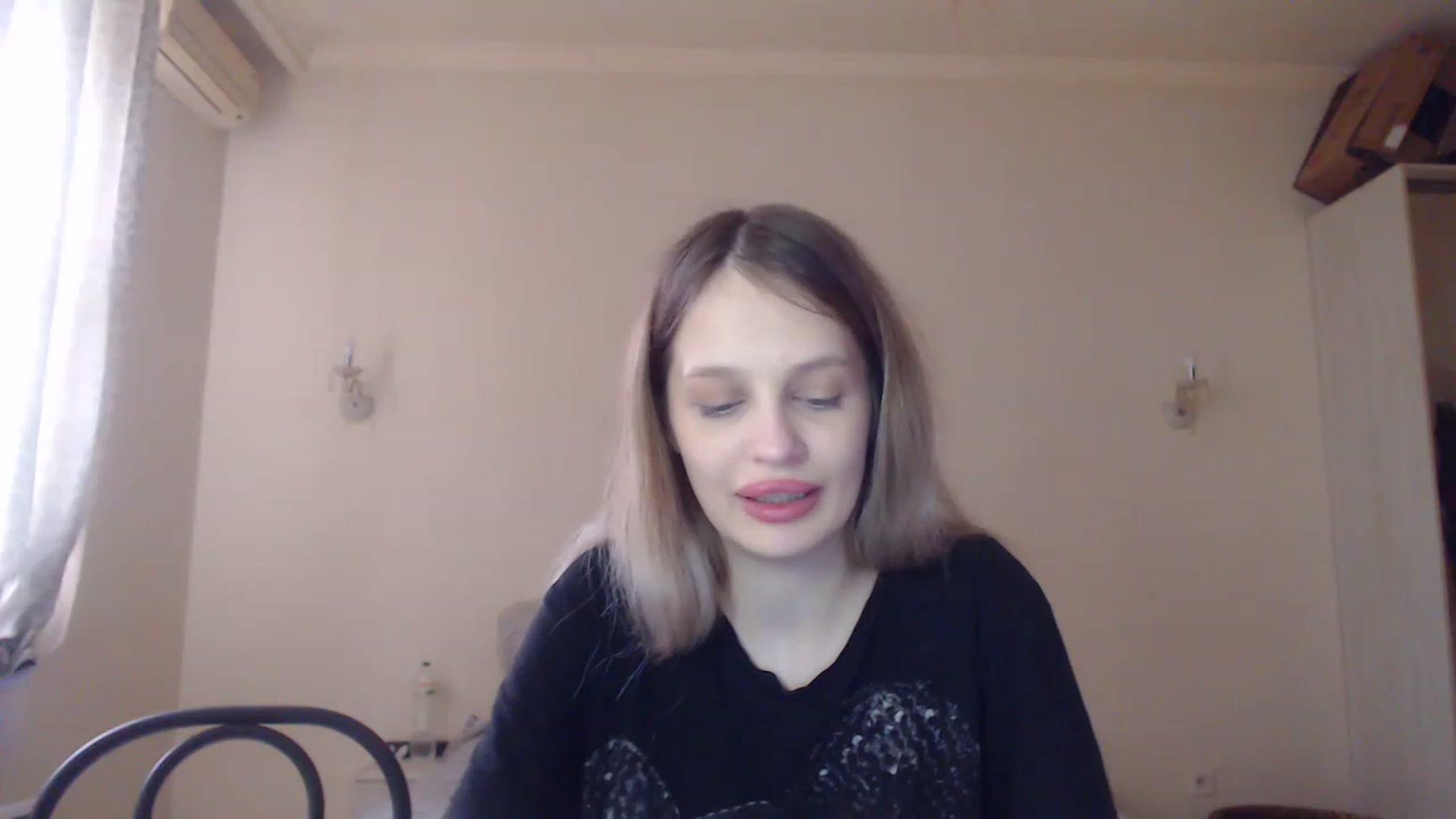 Gallery image thumbnail from Lola_vi's myfreecams stream on, 04/20/2023, 11:26 image 2 of 20