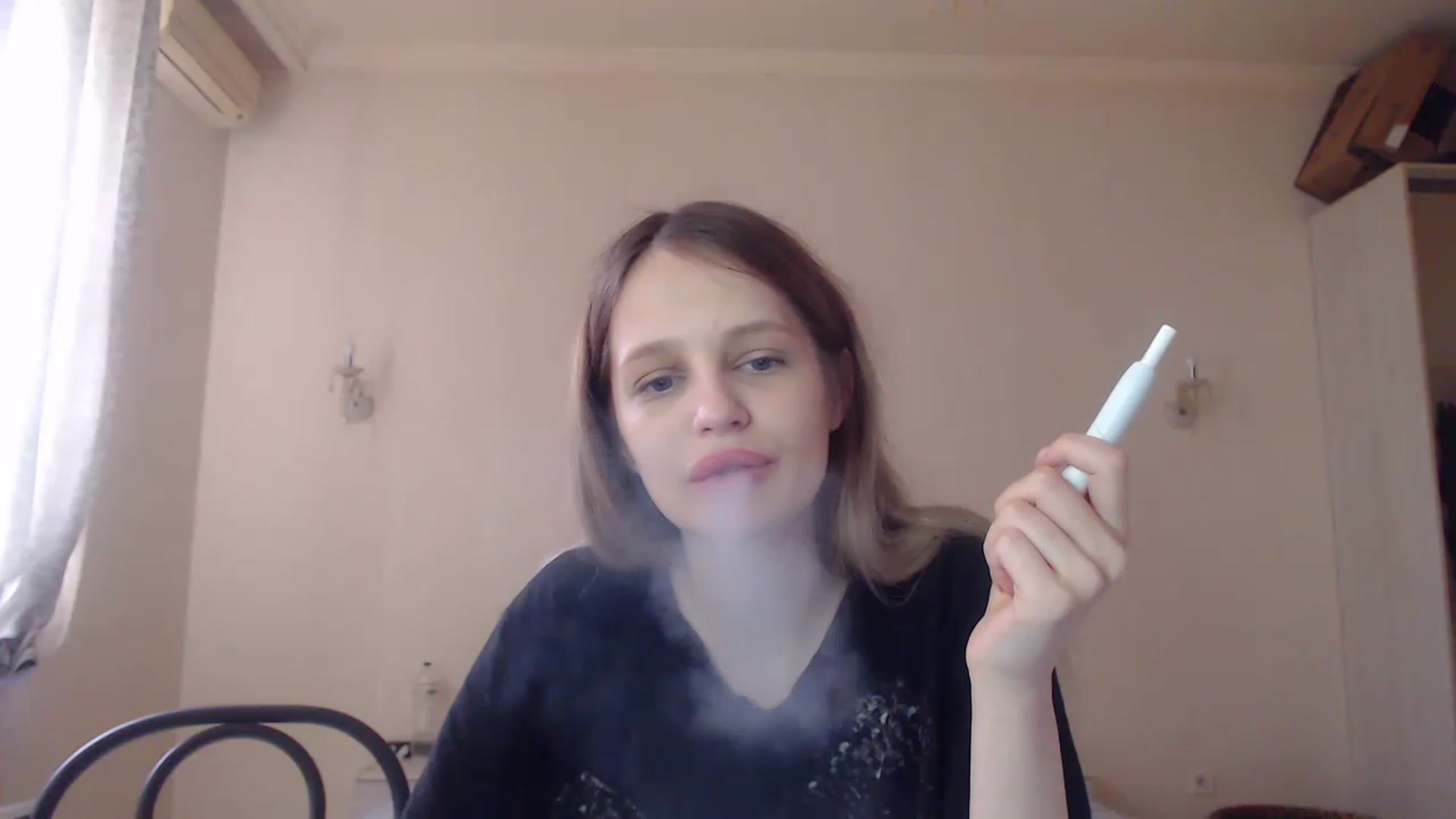 Gallery image thumbnail from Lola_vi's myfreecams stream on, 04/20/2023, 11:26 image 8 of 20