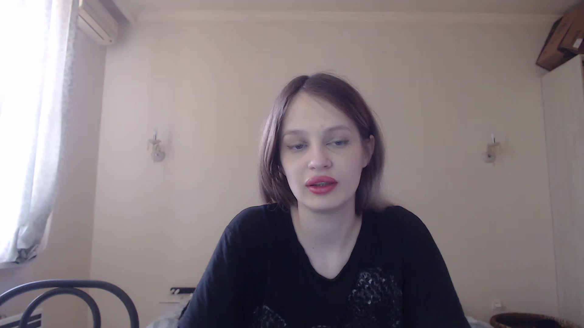 Gallery image thumbnail from Lola_vi's myfreecams stream on, 04/22/2023, 10:39 image 10 of 20
