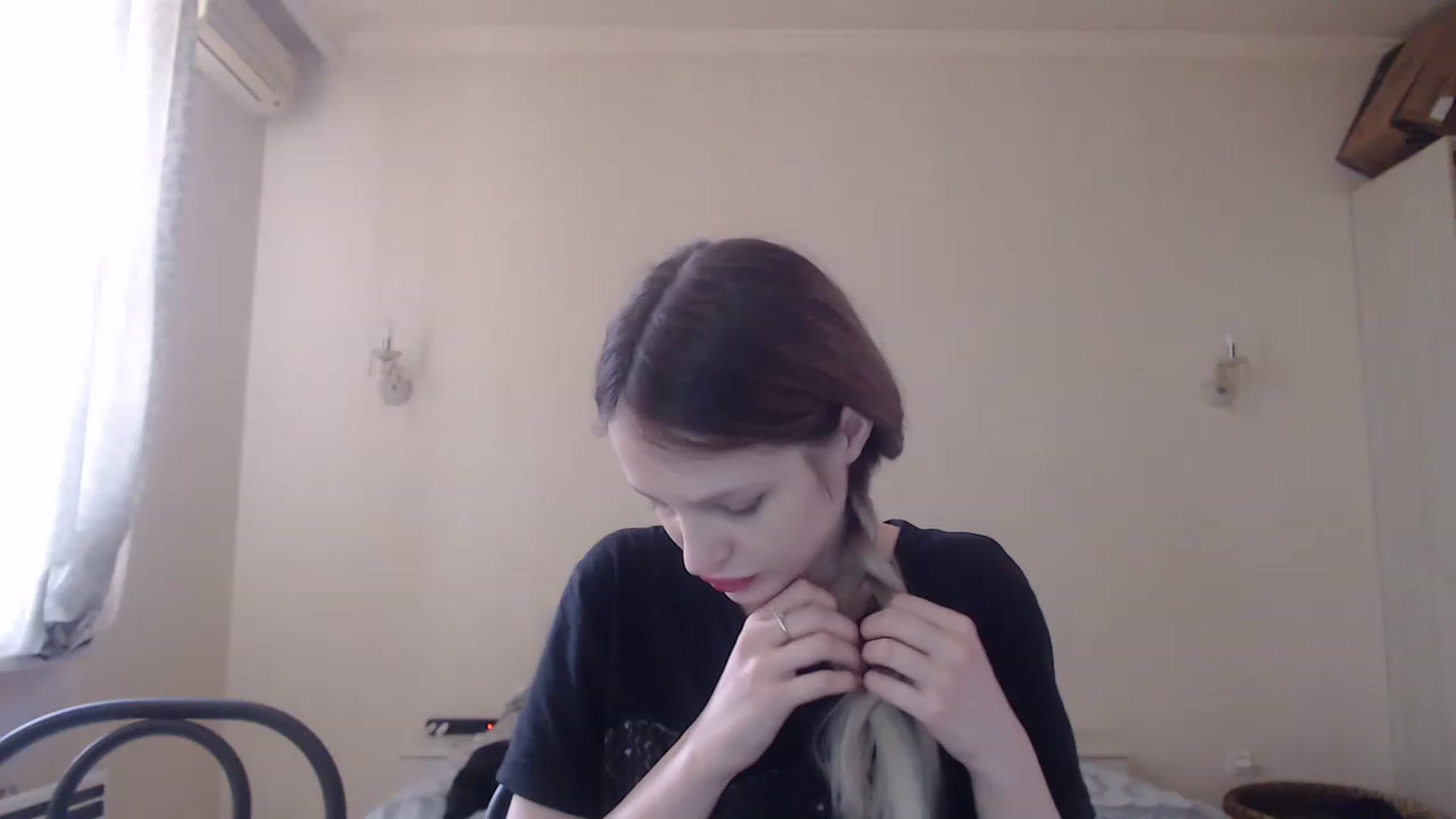Gallery image thumbnail from Lola_vi's myfreecams stream on, 04/22/2023, 10:39 image 20 of 20