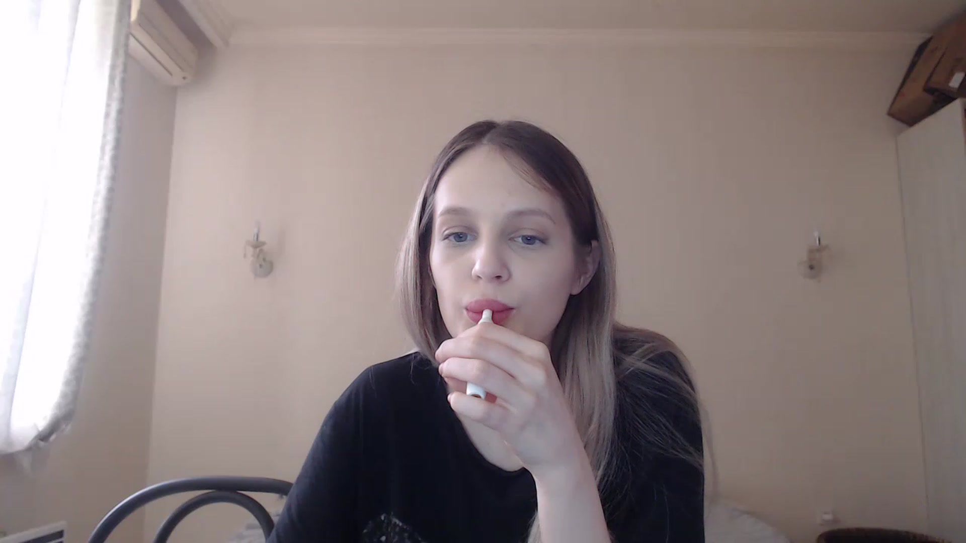 Gallery image thumbnail from Lola_vi's myfreecams stream on, 04/26/2023, 10:14 image 15 of 20
