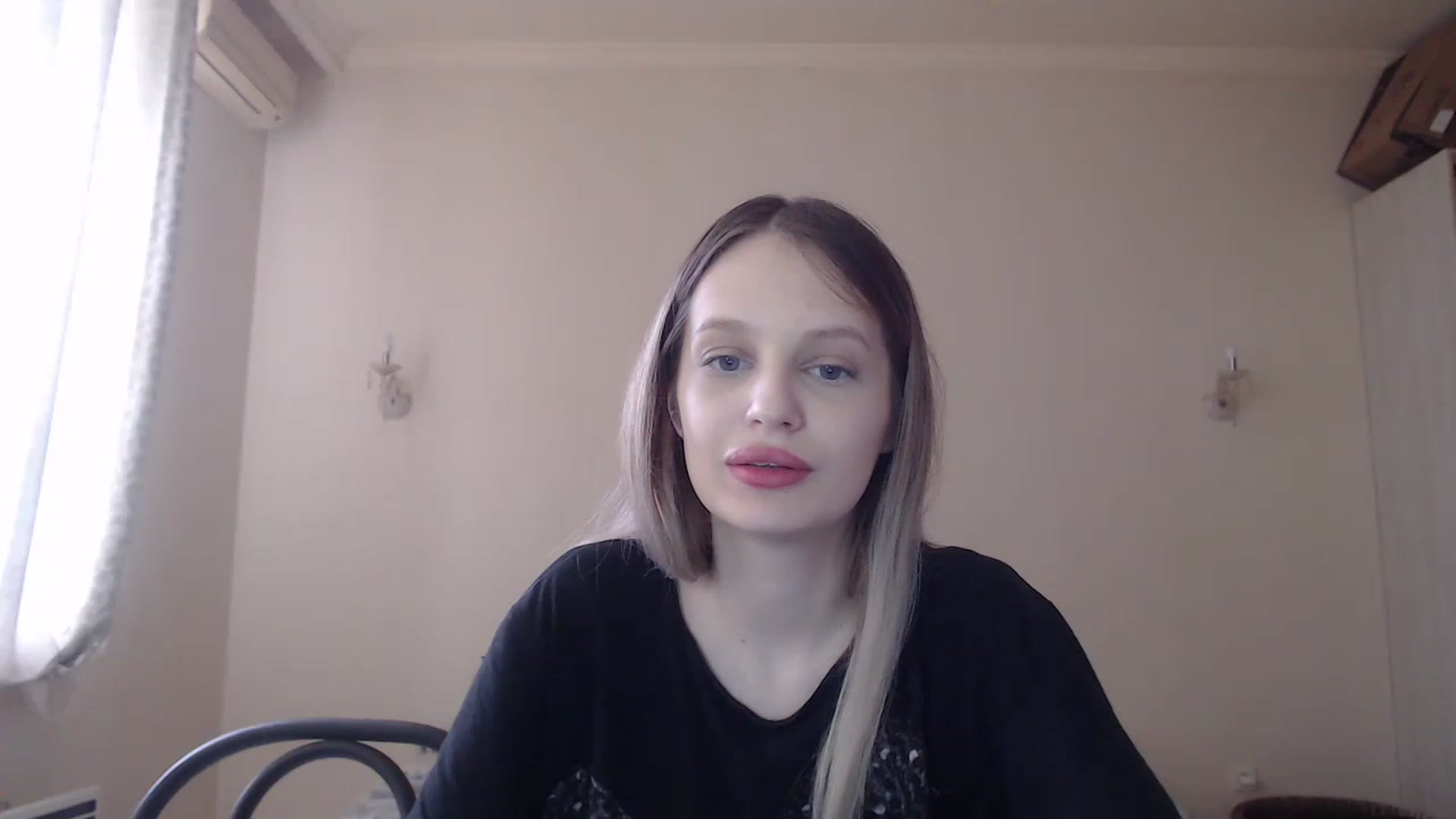 Gallery image thumbnail from Lola_vi's myfreecams stream on, 04/26/2023, 10:14 image 20 of 20