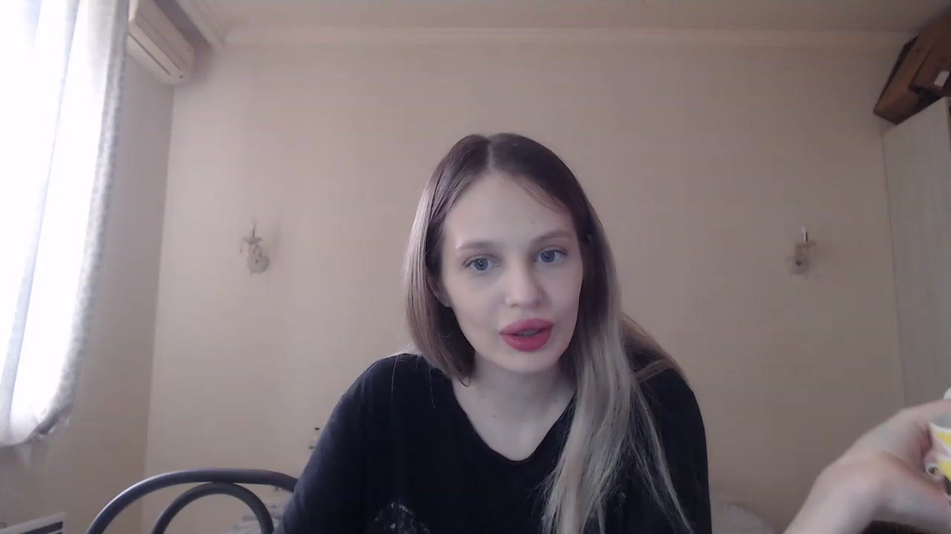 Gallery image thumbnail from Lola_vi's myfreecams stream on, 04/26/2023, 10:14 image 17 of 20