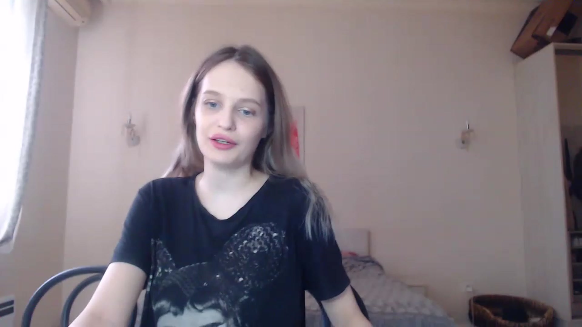 Gallery image thumbnail from Lola_vi's myfreecams stream on, 04/29/2023, 11:00 image 6 of 20