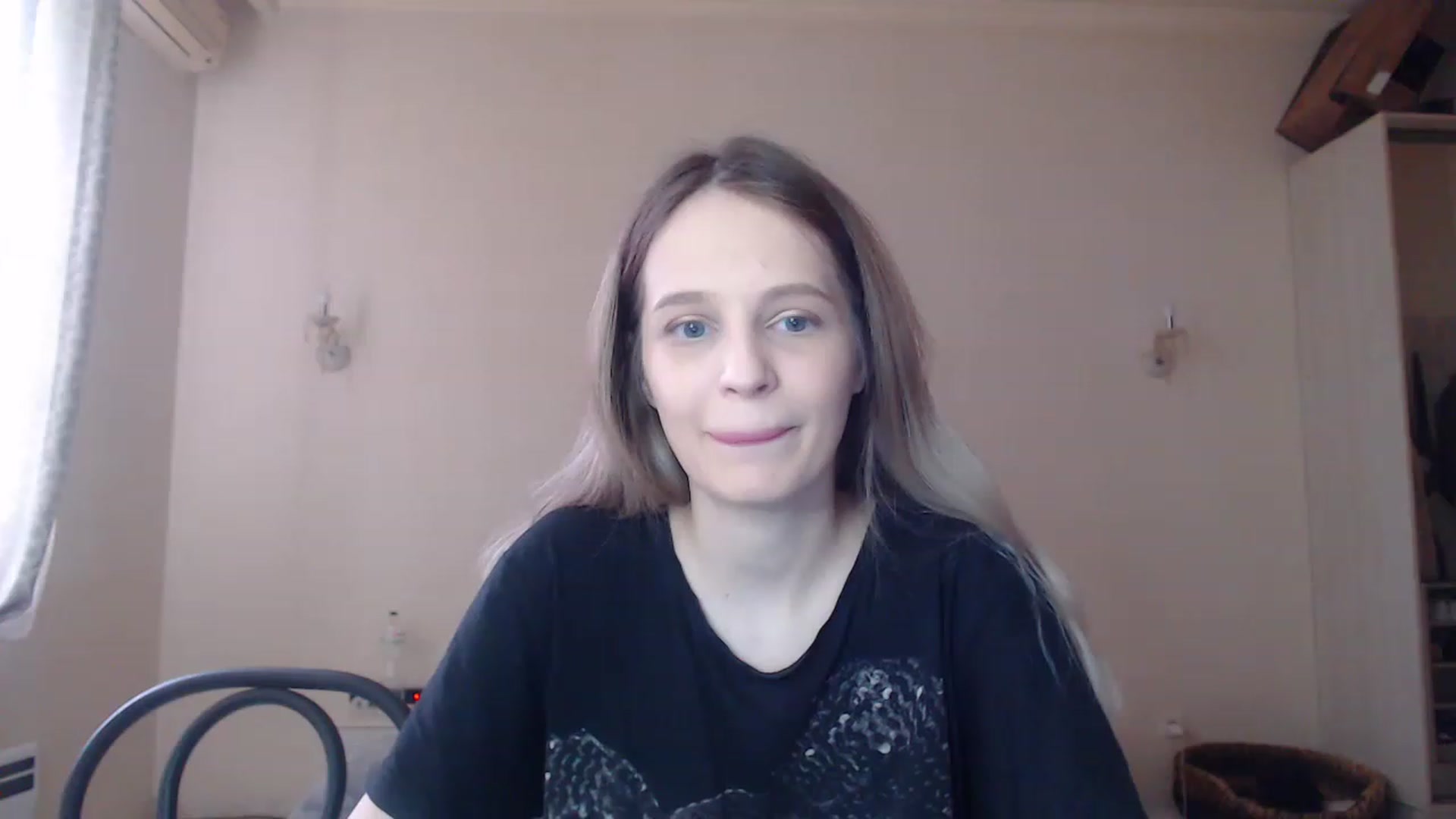 Gallery image thumbnail from Lola_vi's myfreecams stream on, 04/29/2023, 11:00 image 8 of 20