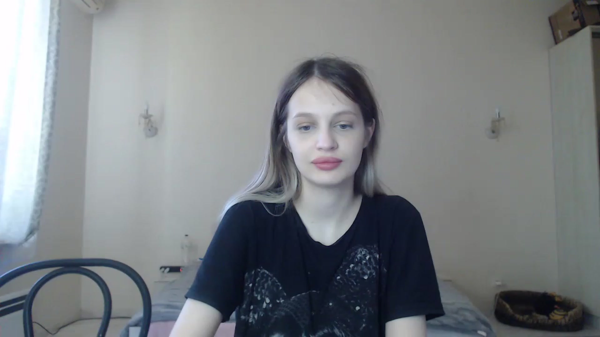 Gallery image thumbnail from Lola_vi's myfreecams stream on, 05/02/2023, 10:49 image 16 of 20