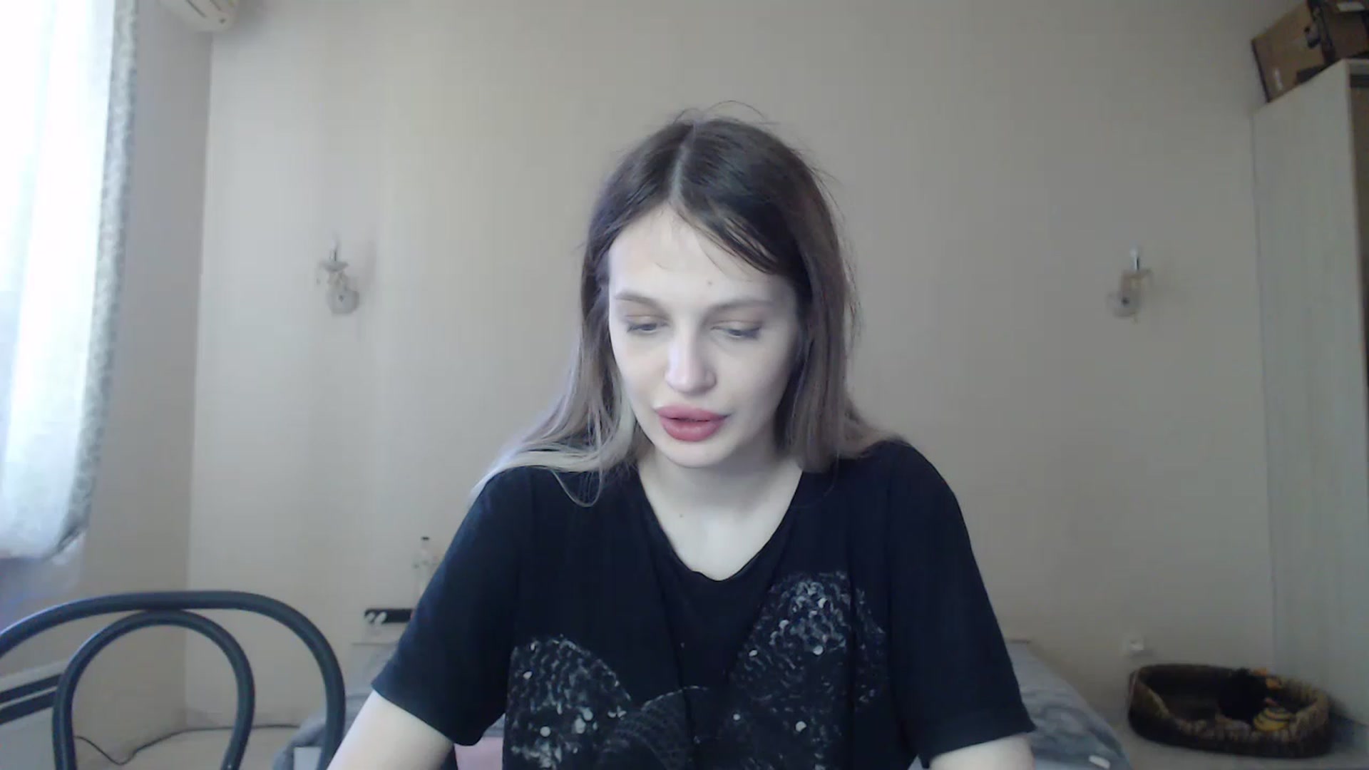 Gallery image thumbnail from Lola_vi's myfreecams stream on, 05/02/2023, 10:49 image 3 of 20
