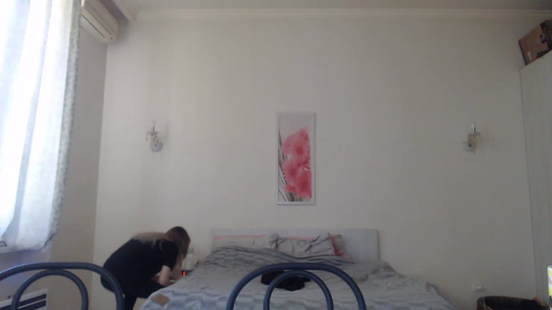 Gallery image thumbnail from Lola_vi's myfreecams stream on, 05/03/2023, 10:30 image 14 of 20