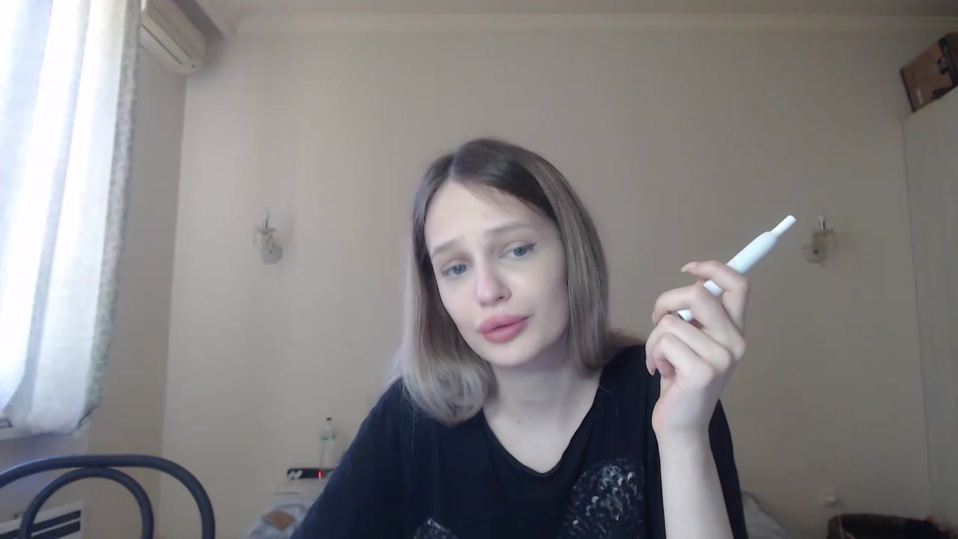 Gallery image thumbnail from Lola_vi's myfreecams stream on, 05/03/2023, 10:30 image 4 of 20