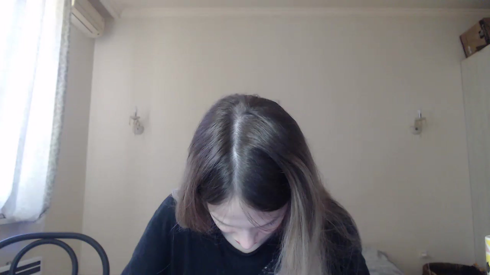 Gallery image thumbnail from Lola_vi's myfreecams stream on, 05/03/2023, 10:30 image 13 of 20