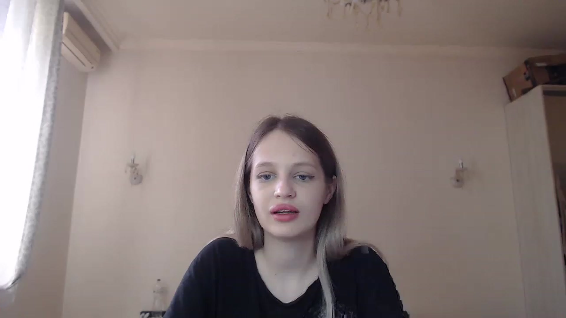Gallery image thumbnail from Lola_vi's myfreecams stream on, 05/04/2023, 11:40 image 17 of 20