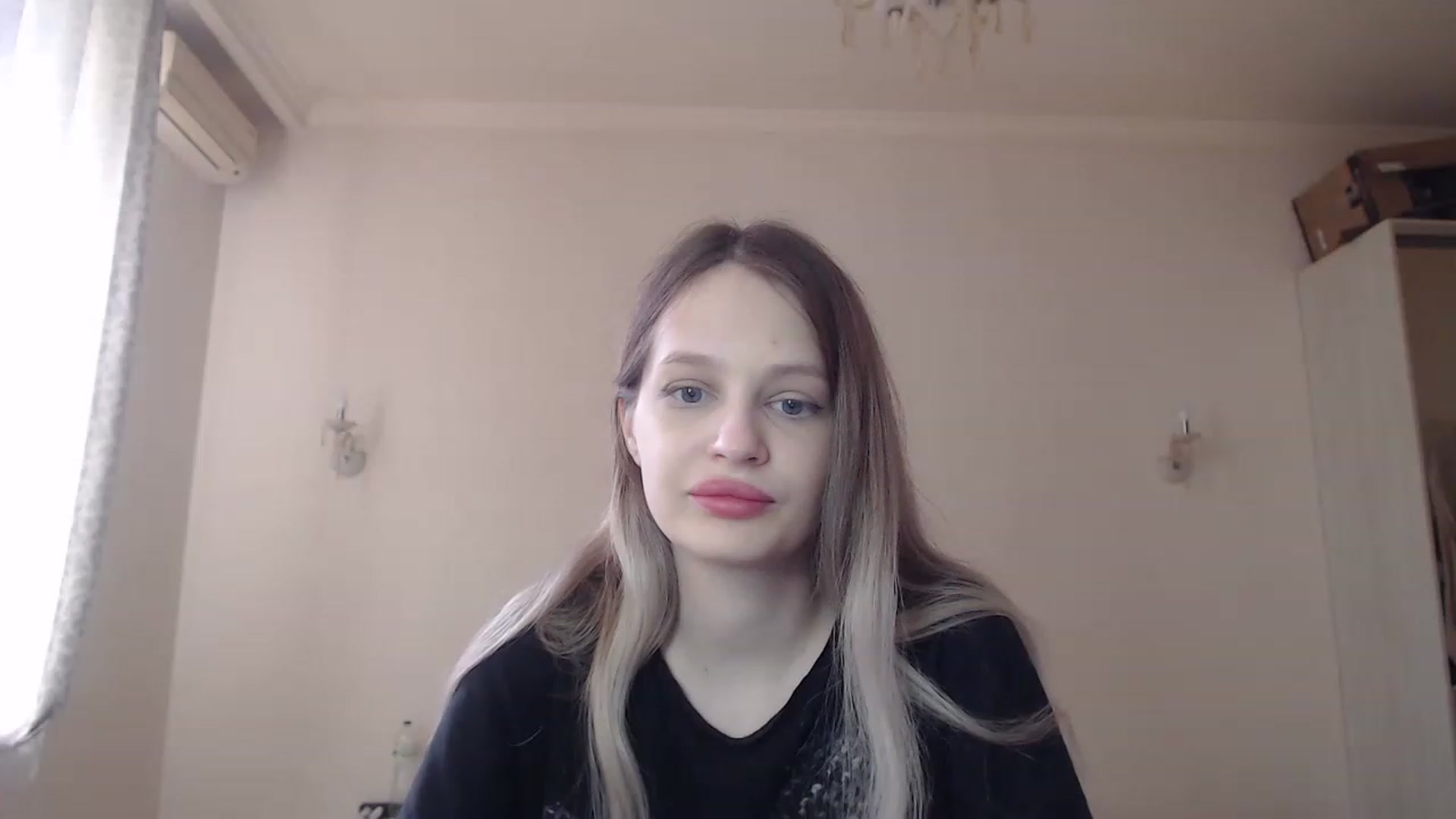 Gallery image thumbnail from Lola_vi's myfreecams stream on, 05/04/2023, 11:40 image 1 of 20