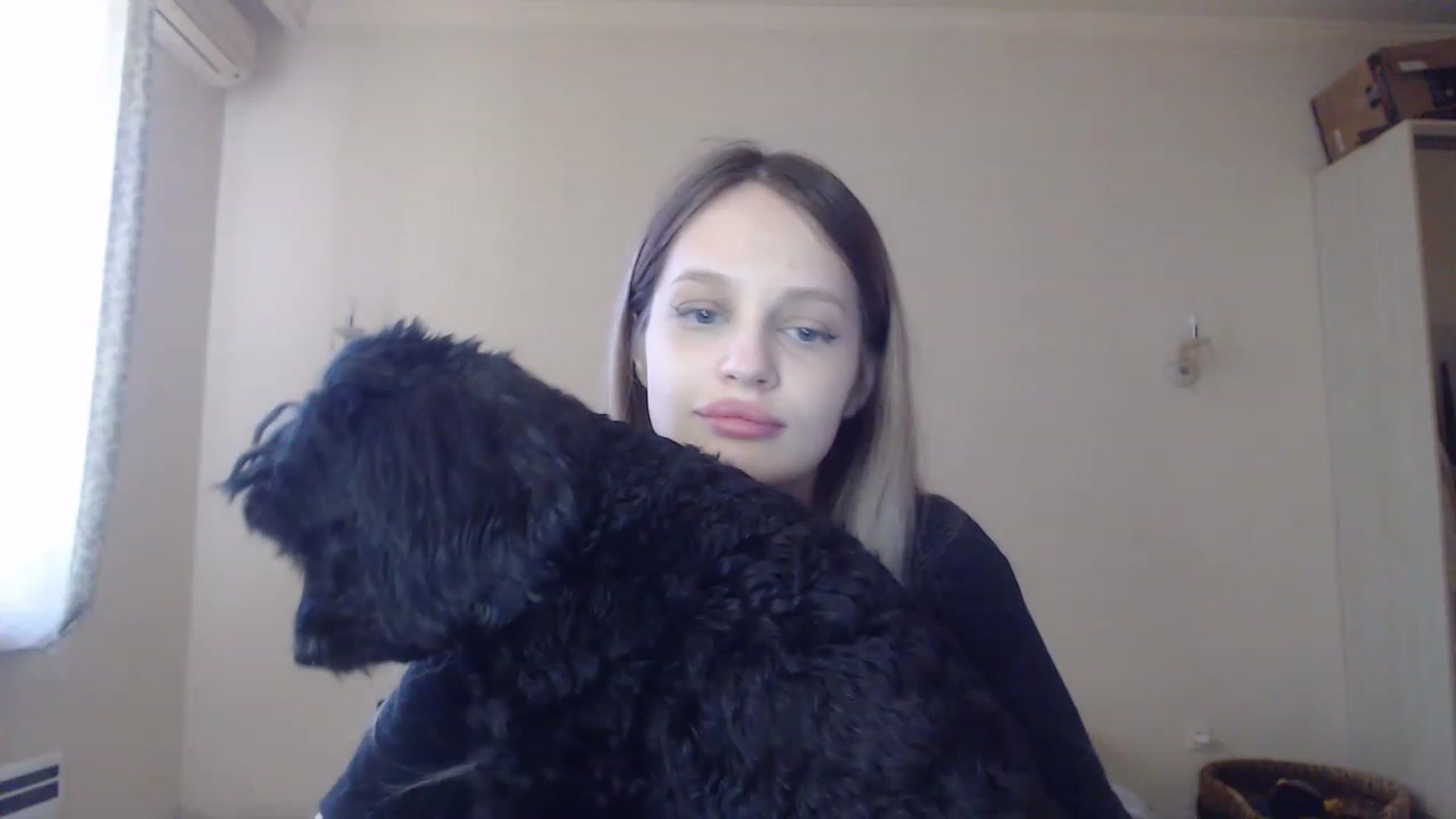 Gallery image thumbnail from Lola_vi's myfreecams stream on, 05/05/2023, 11:58 image 13 of 20