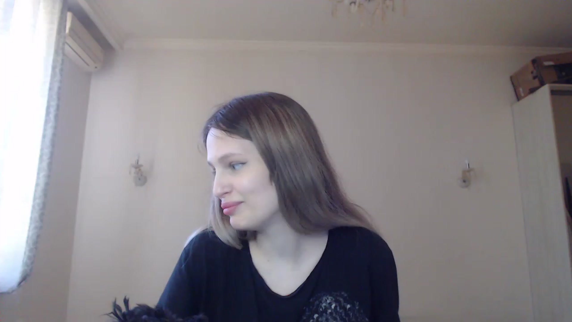 Gallery image thumbnail from Lola_vi's myfreecams stream on, 05/05/2023, 11:58 image 16 of 20