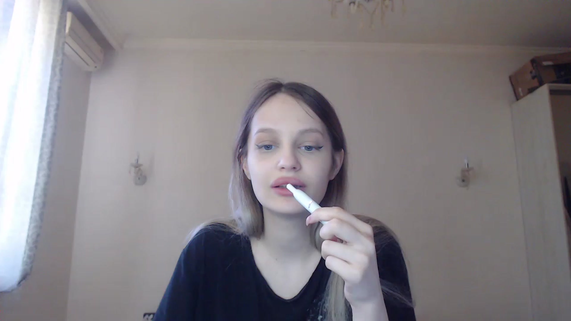 Gallery image thumbnail from Lola_vi's myfreecams stream on, 05/05/2023, 11:58 image 19 of 20