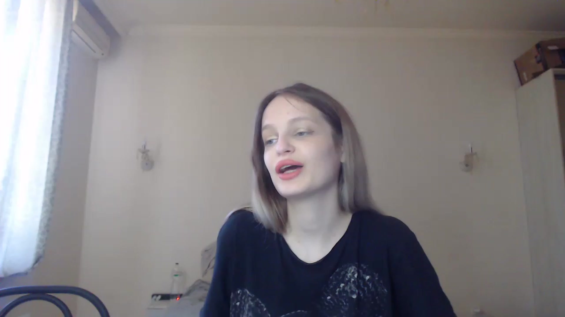 Gallery image thumbnail from Lola_vi's myfreecams stream on, 05/06/2023, 11:41 image 10 of 20