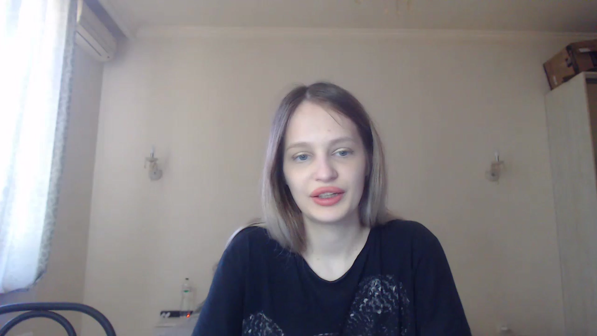 Gallery image thumbnail from Lola_vi's myfreecams stream on, 05/06/2023, 11:41 image 12 of 20