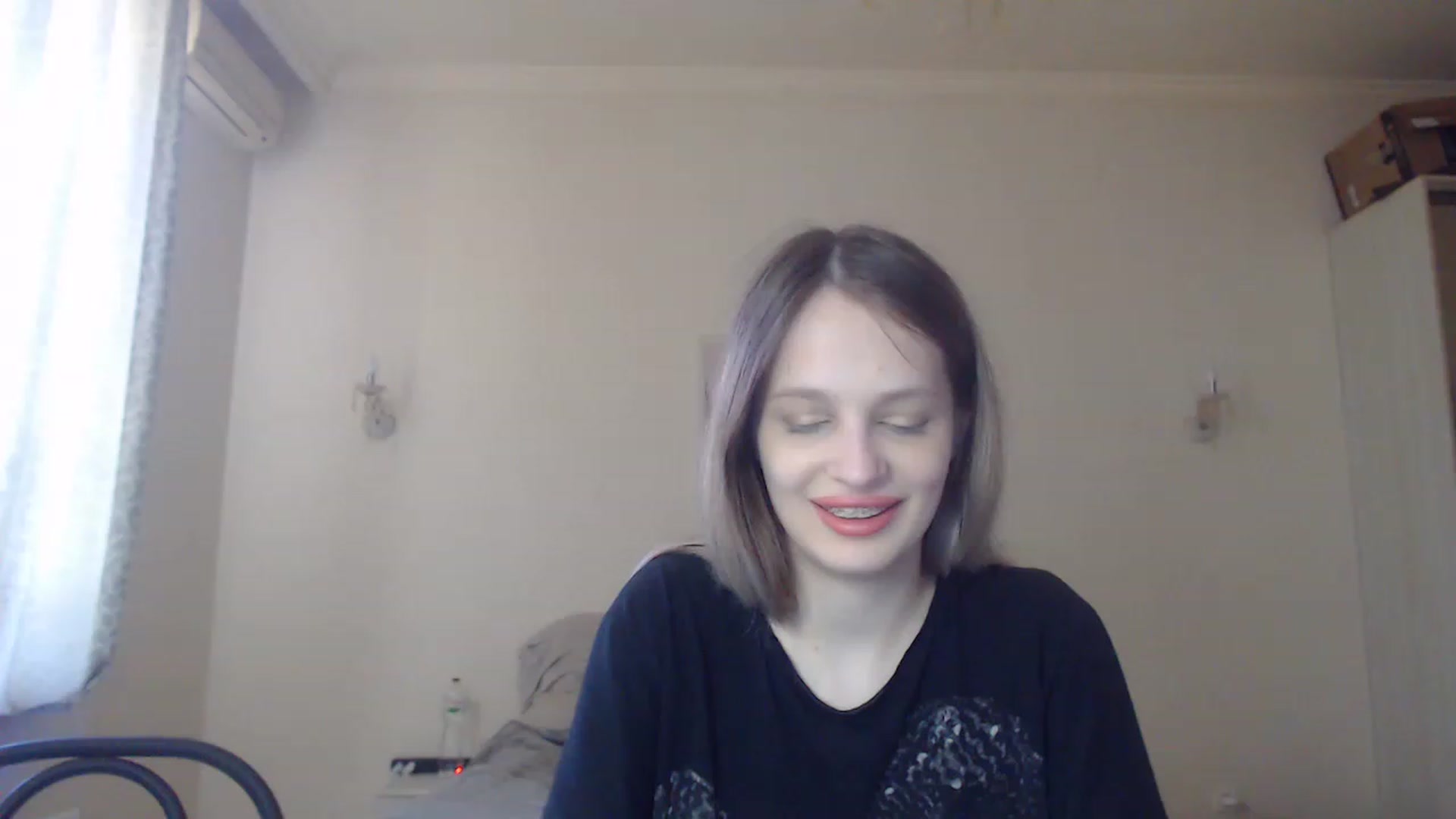 Gallery image thumbnail from Lola_vi's myfreecams stream on, 05/06/2023, 11:41 image 2 of 20